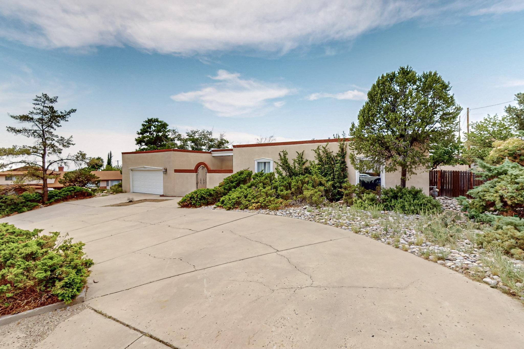 13301 Sunset Canyon Drive NE