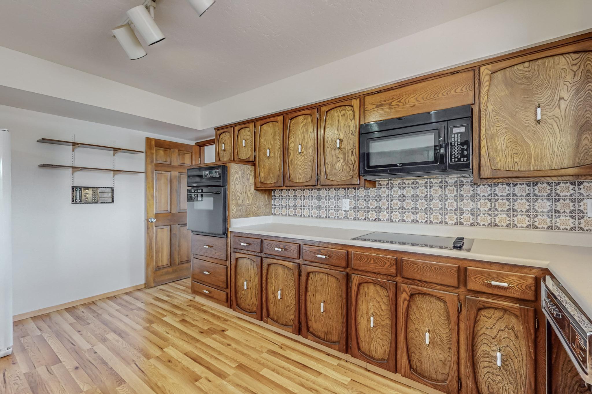 13301 Sunset Canyon Drive NE