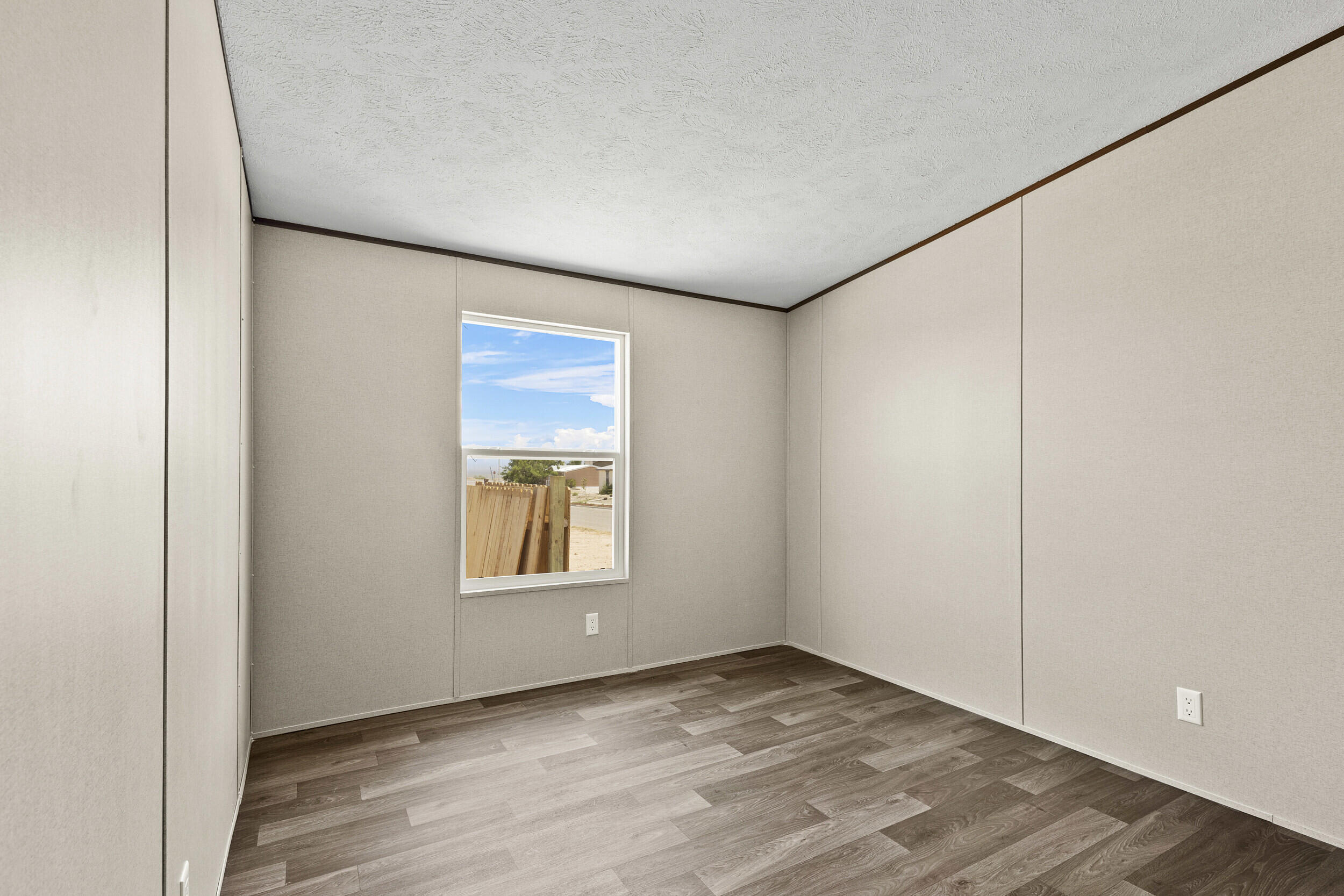 2516 Paseo Arbolado