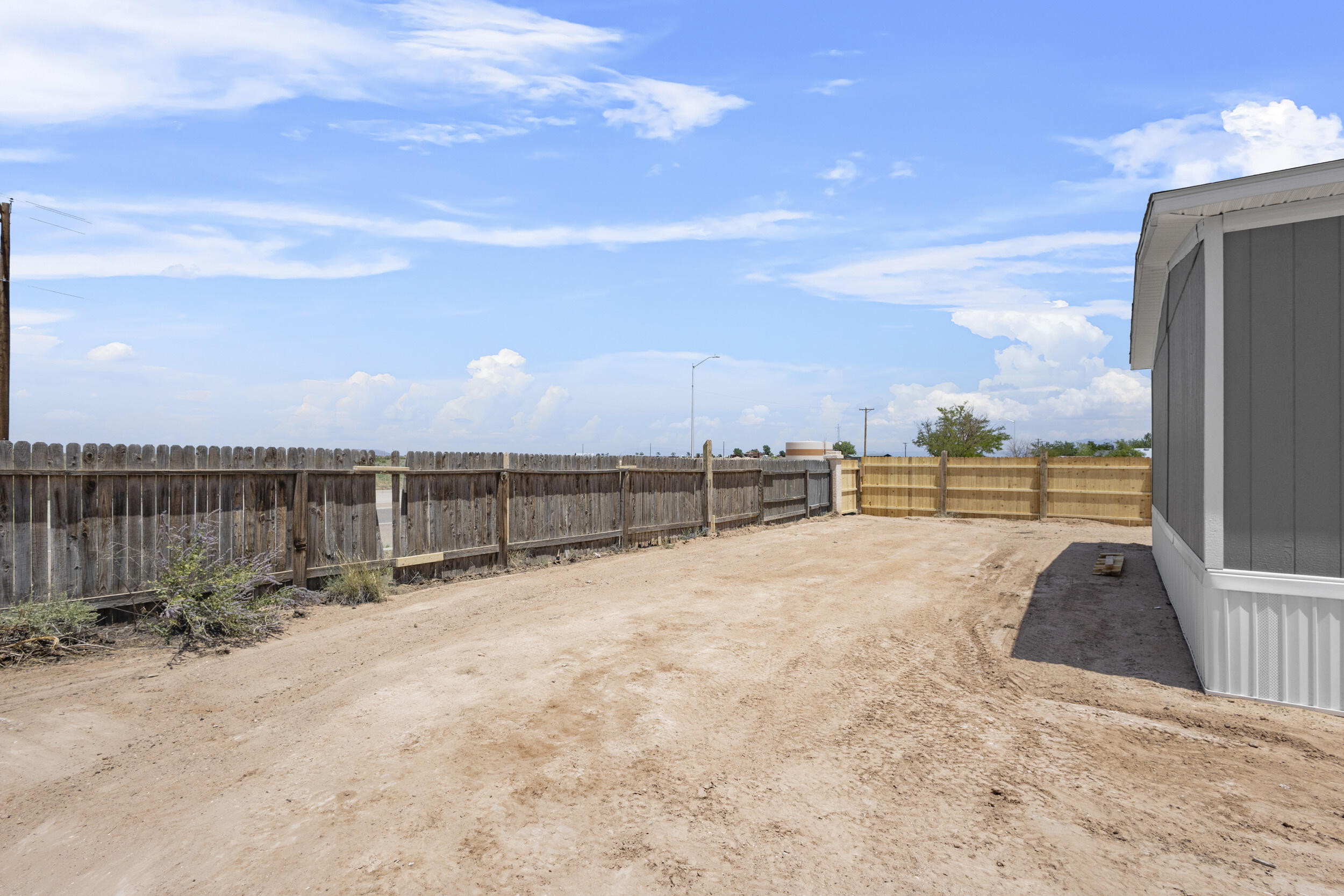 2516 Paseo Arbolado