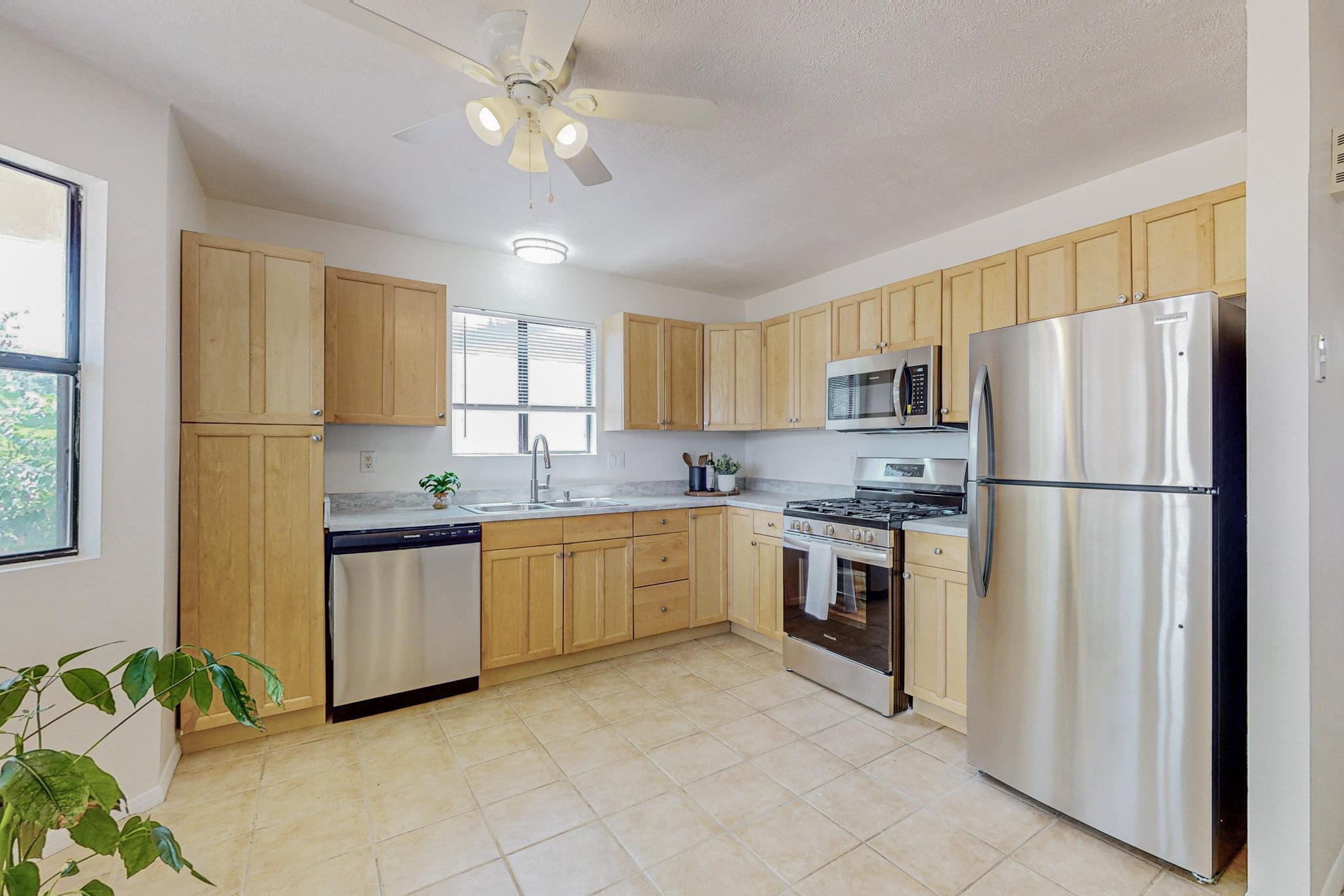 222 Coral Drive NE
