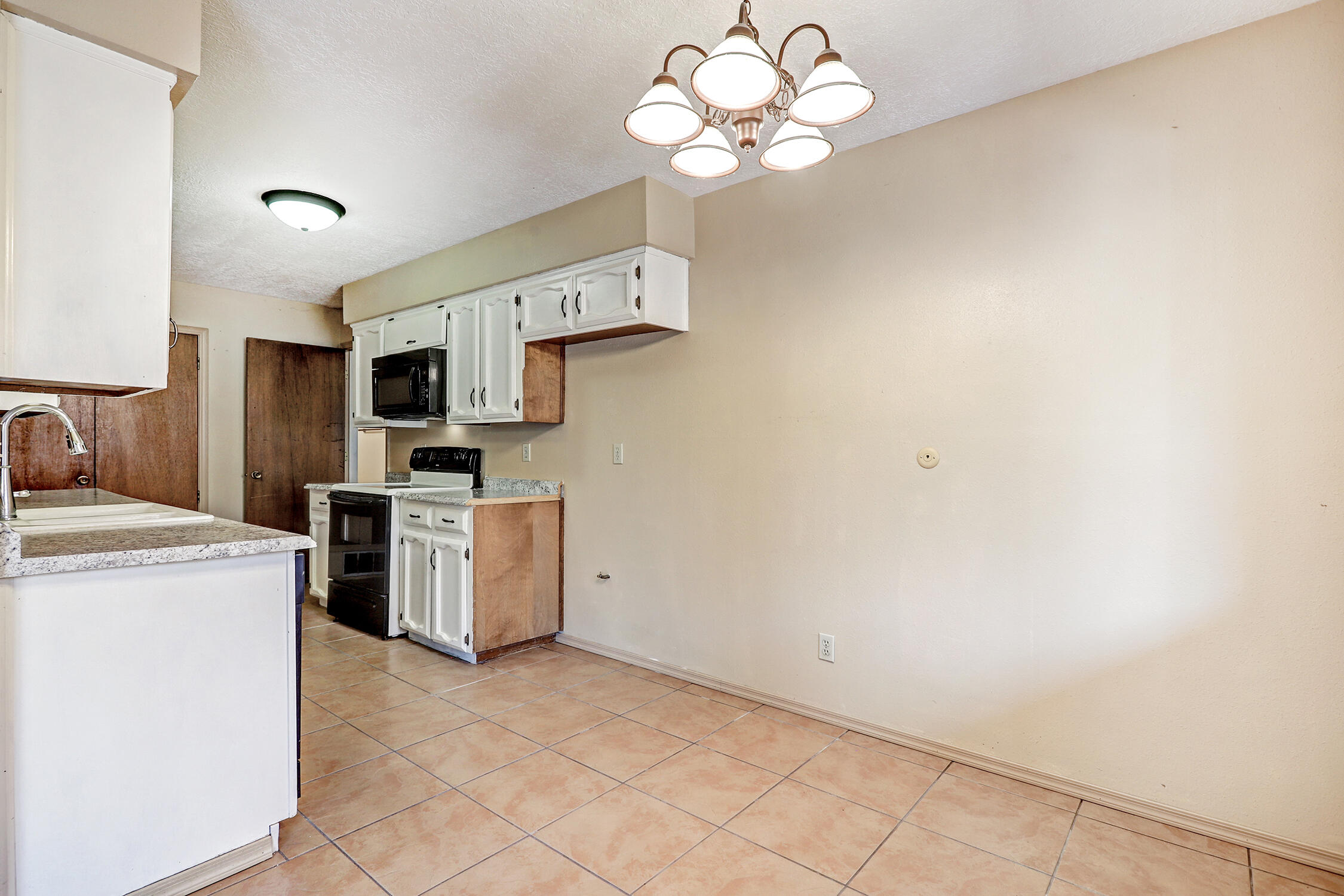 1707 Zamora Court