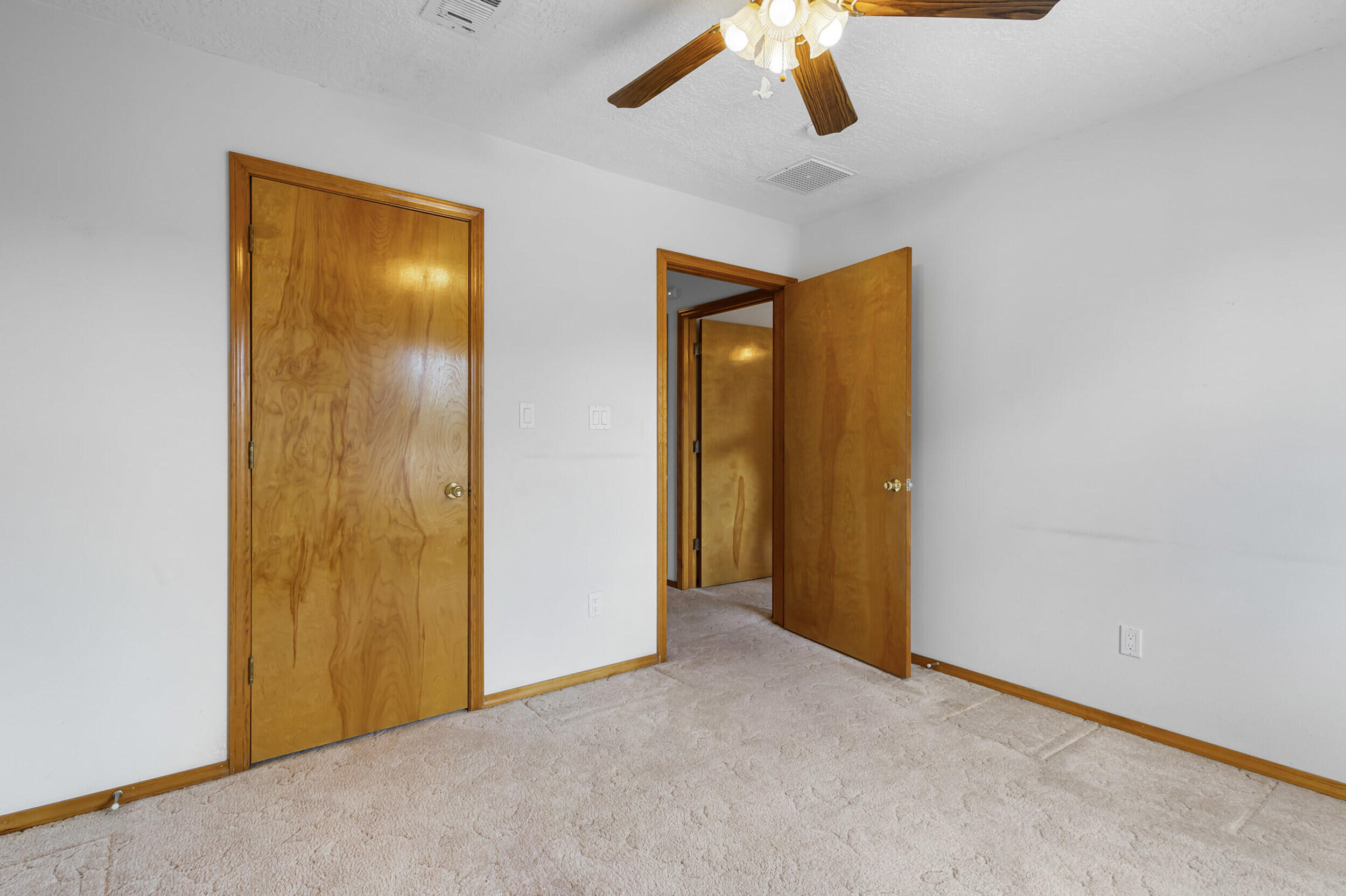 1084 Mesa Loop NW