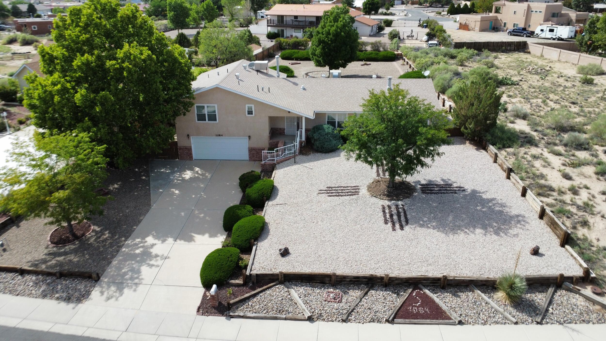 1084 Mesa Loop NW