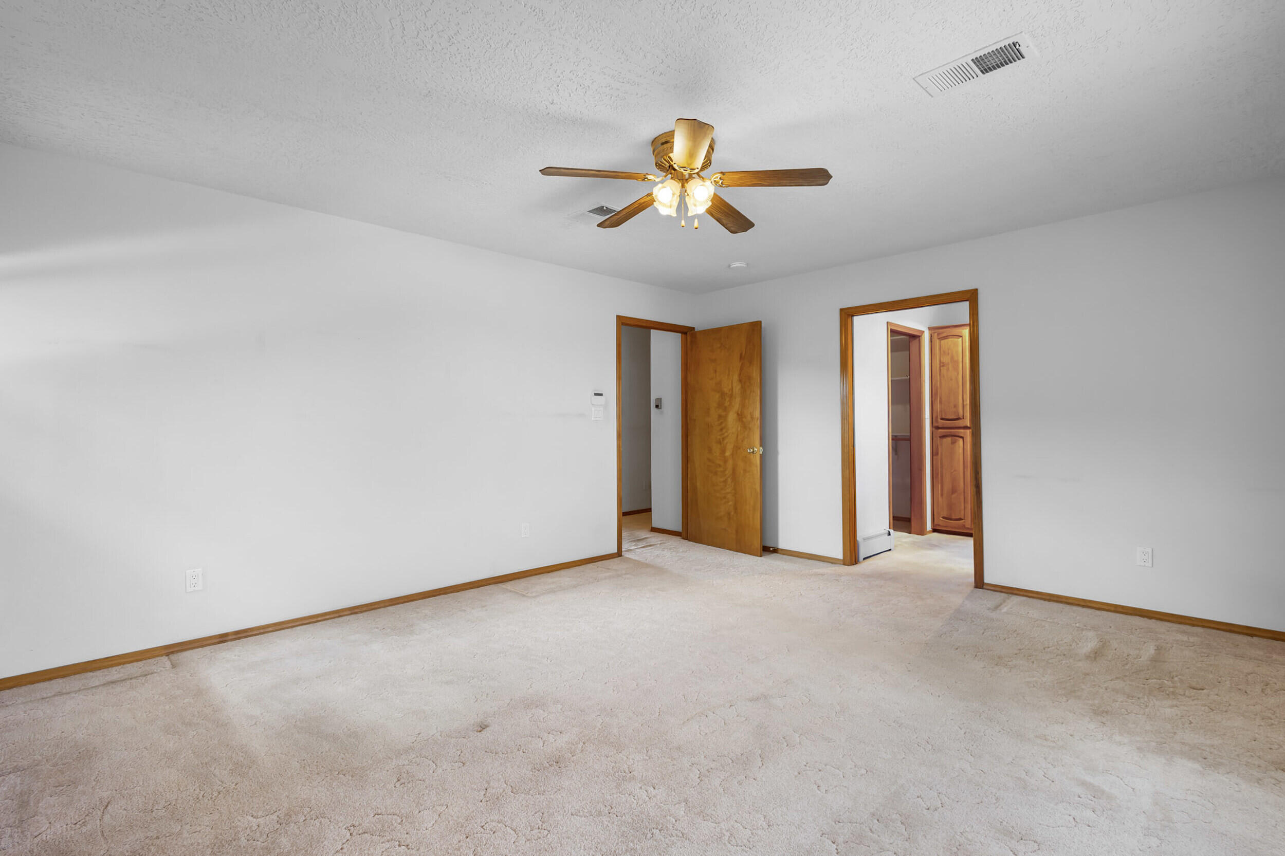 1084 Mesa Loop NW