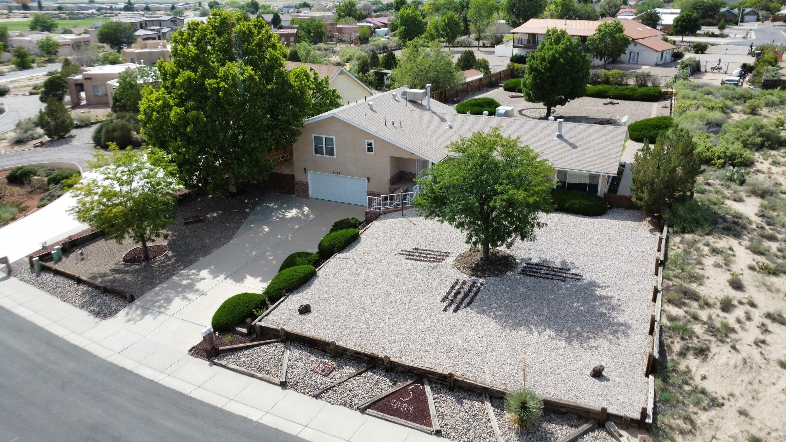 1084 Mesa Loop NW