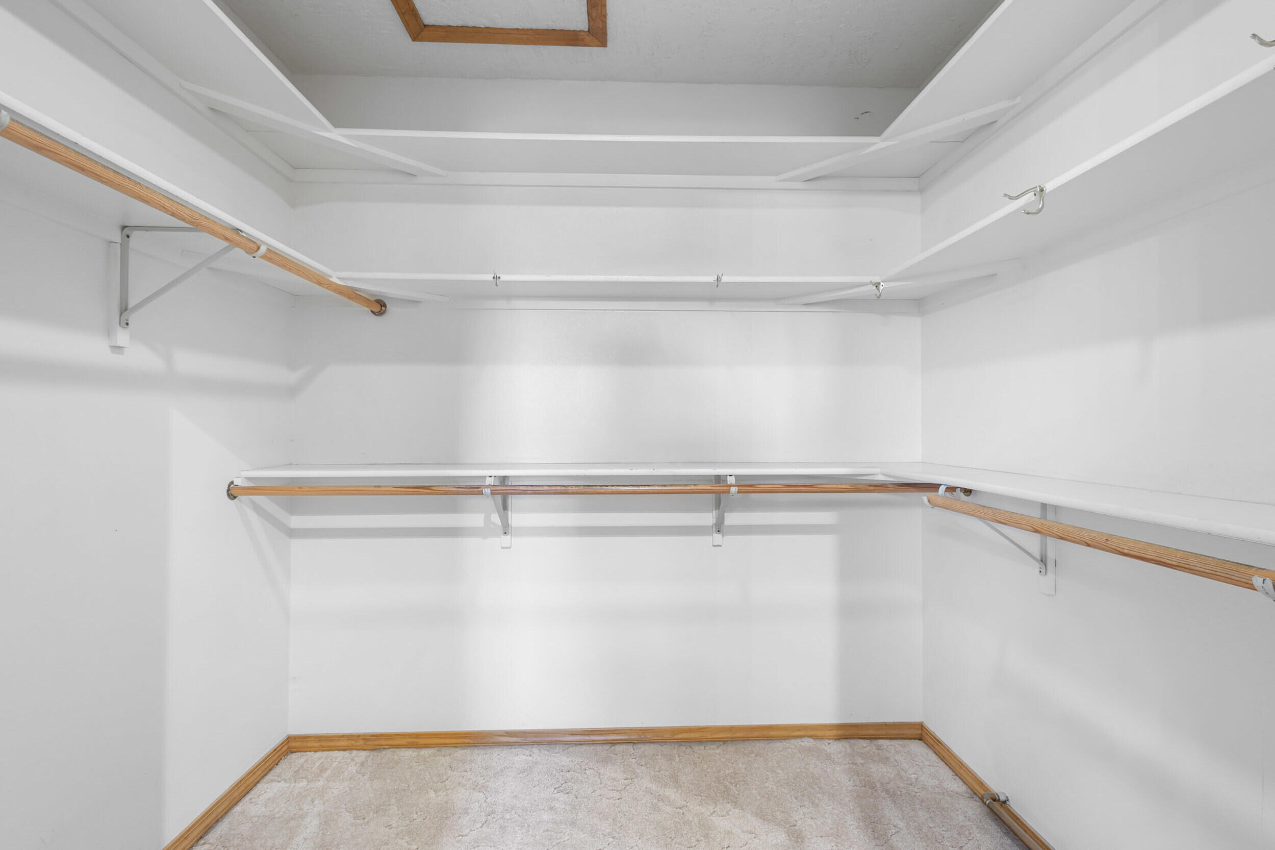 1084 Mesa Loop NW