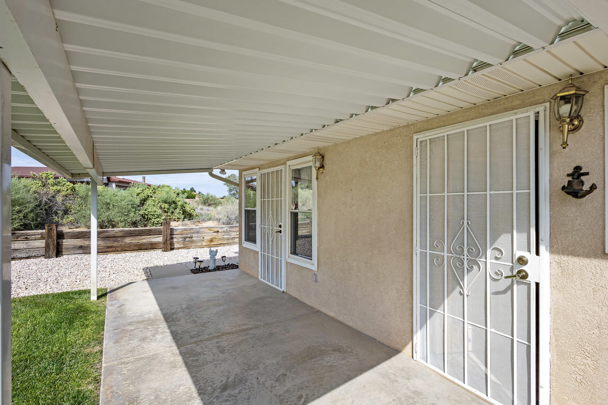 1084 Mesa Loop NW