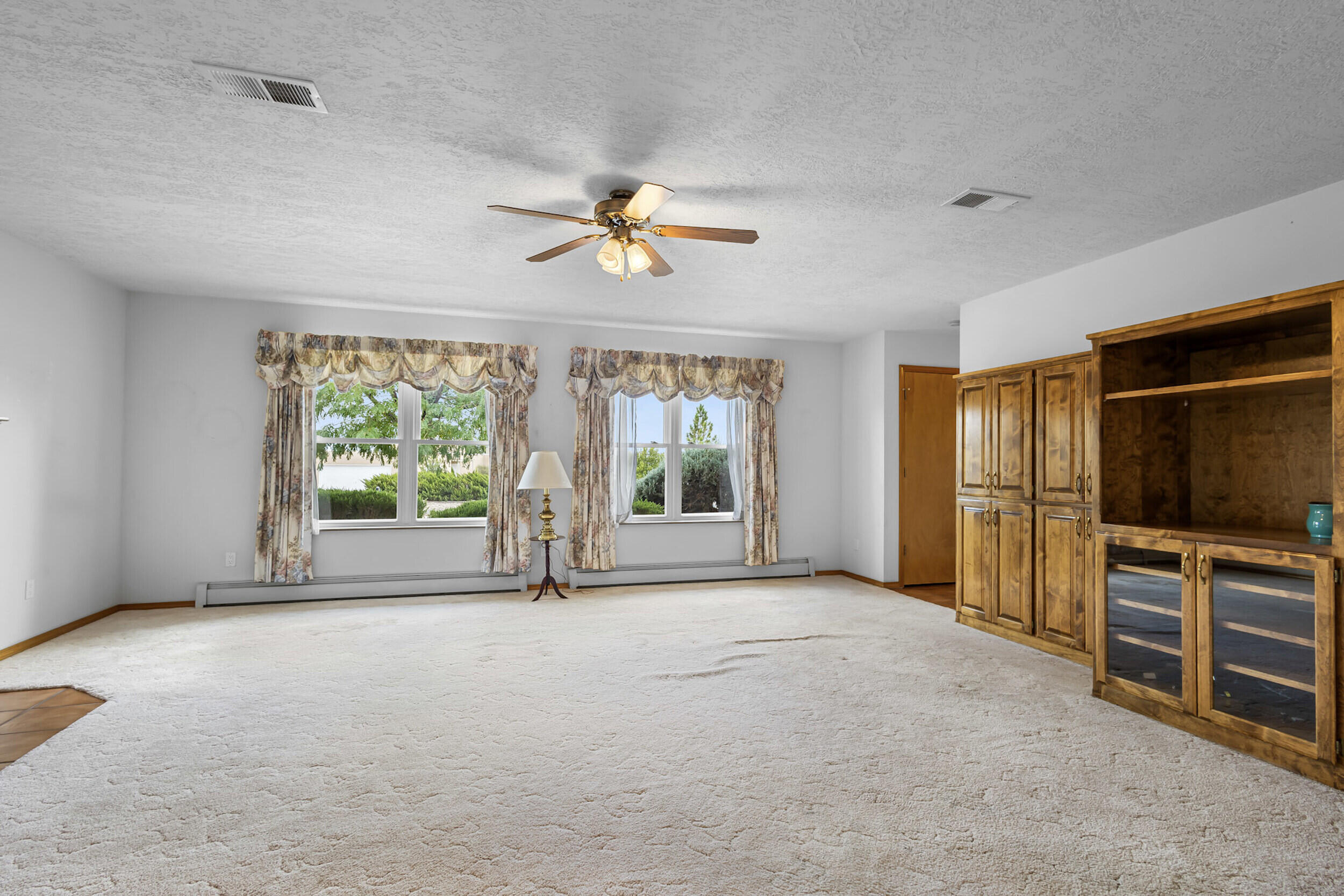 1084 Mesa Loop NW