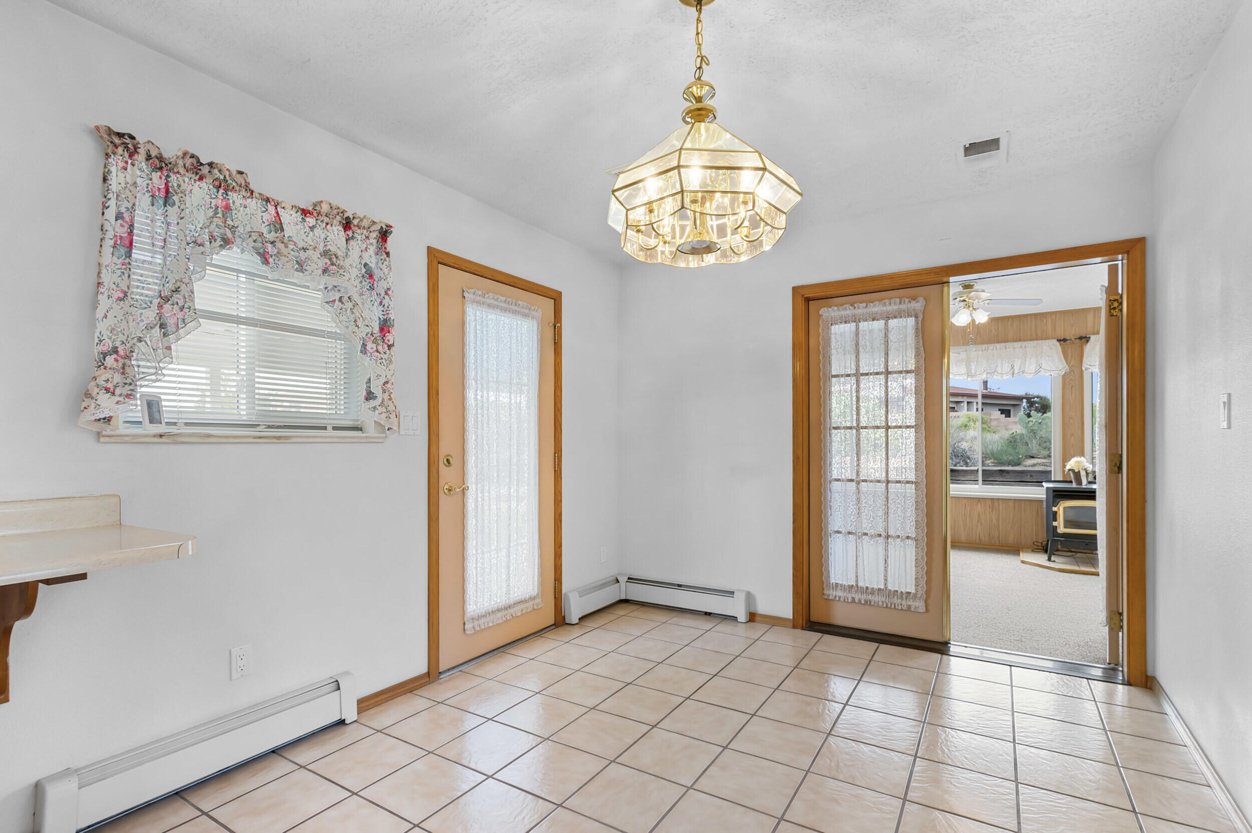 1084 Mesa Loop NW