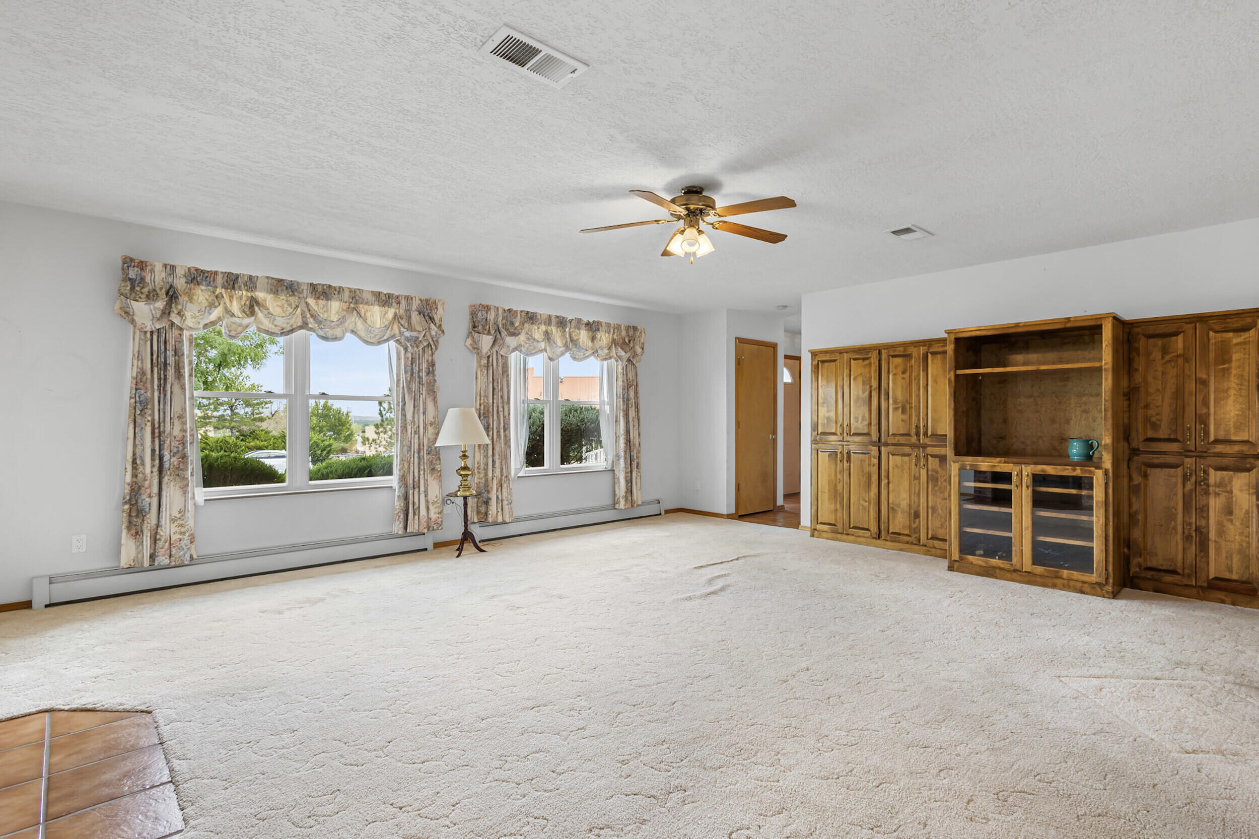 1084 Mesa Loop NW
