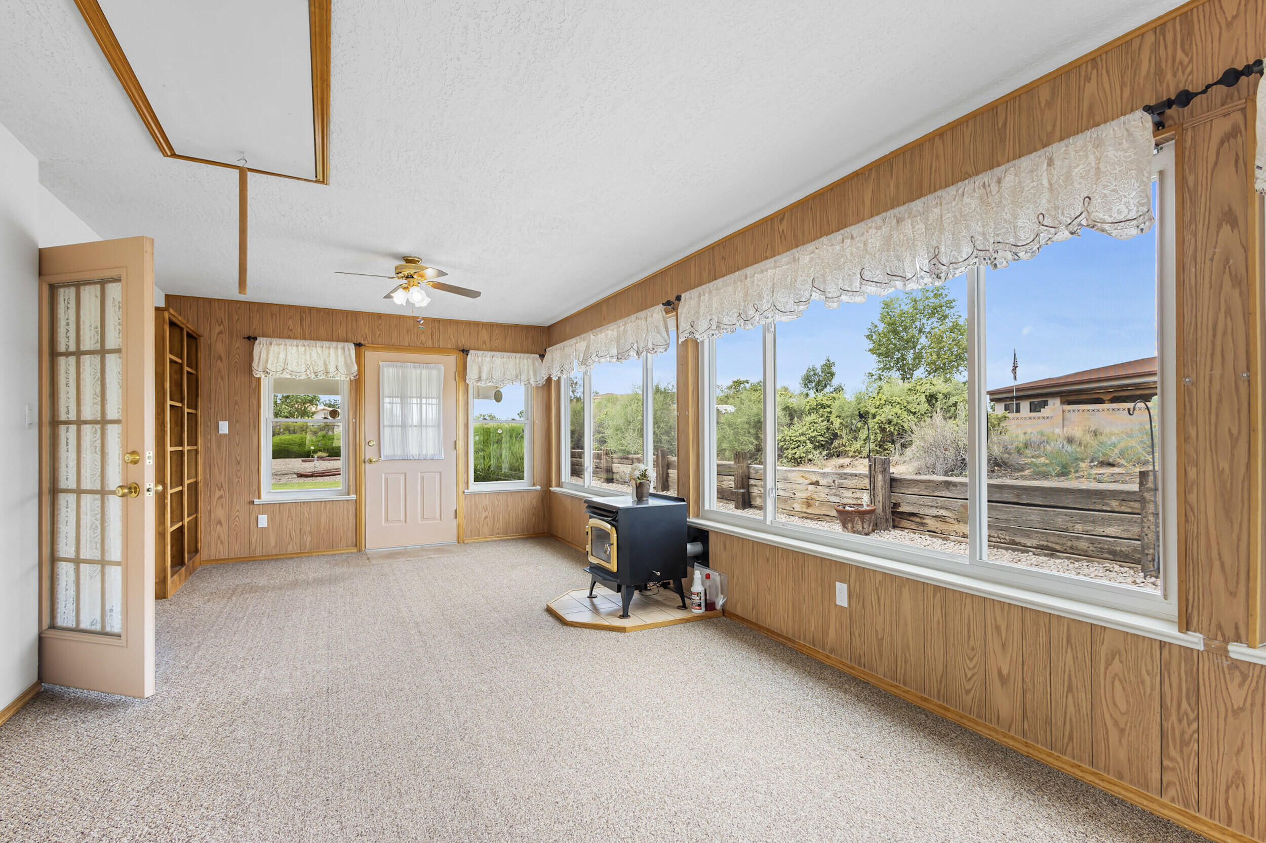 1084 Mesa Loop NW
