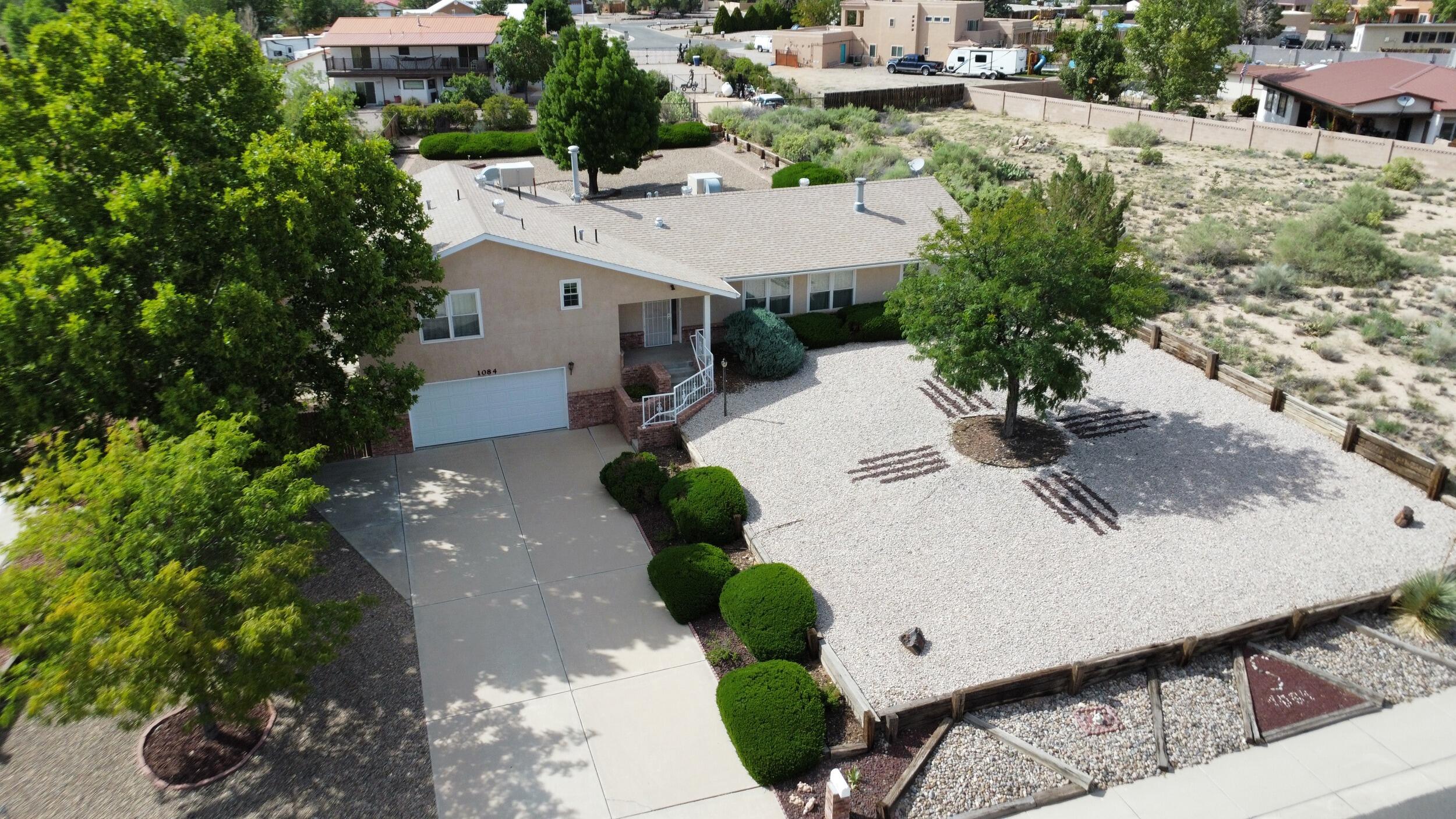 1084 Mesa Loop NW