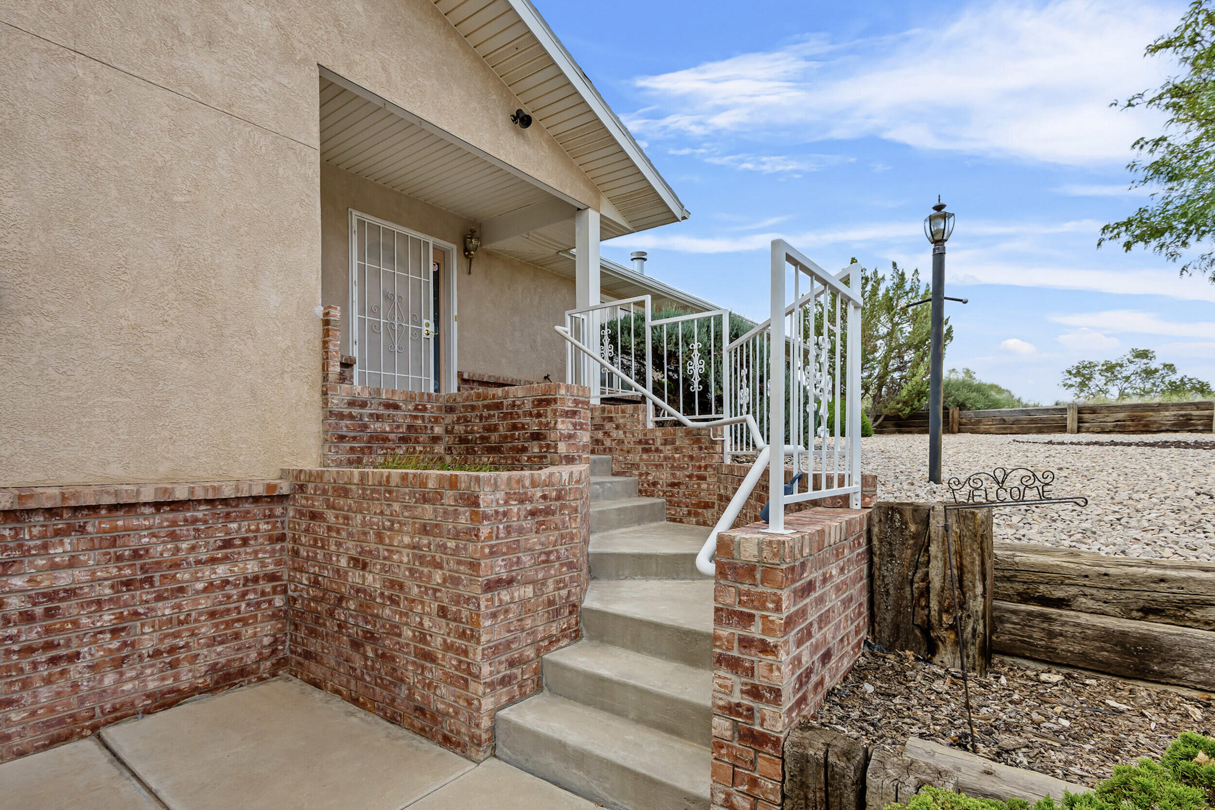 1084 Mesa Loop NW