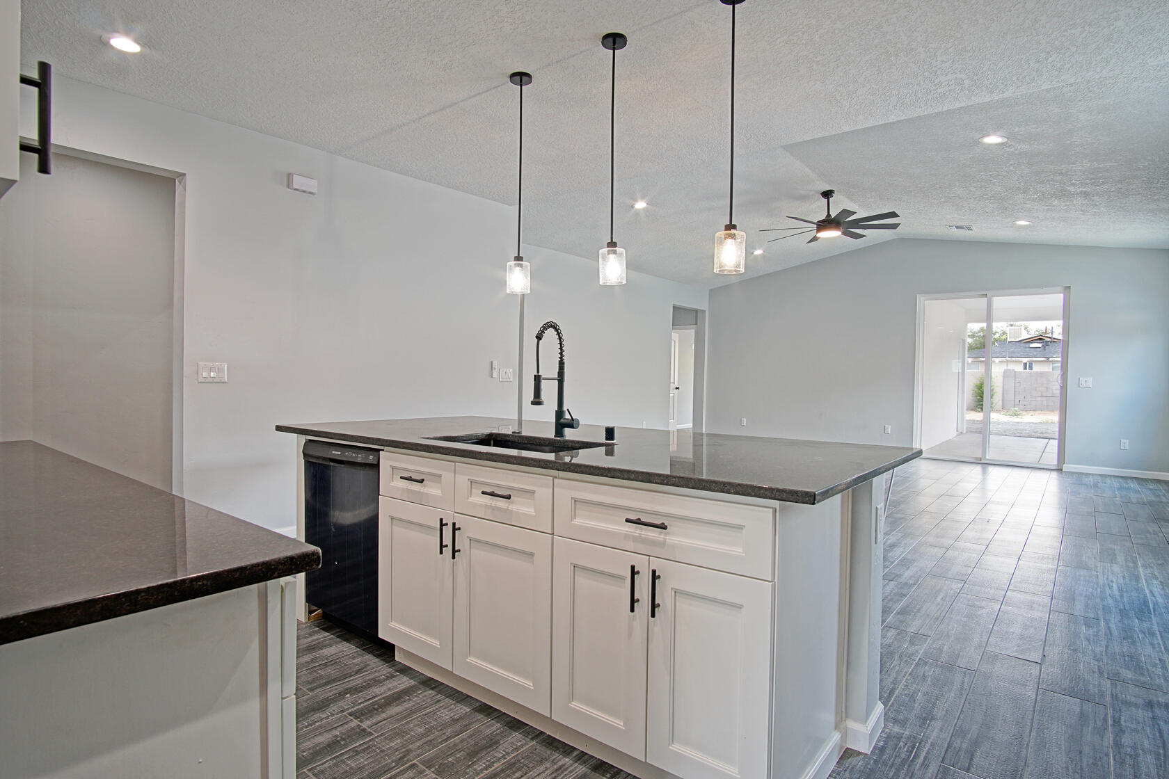 1915 Mccracken Road SW
