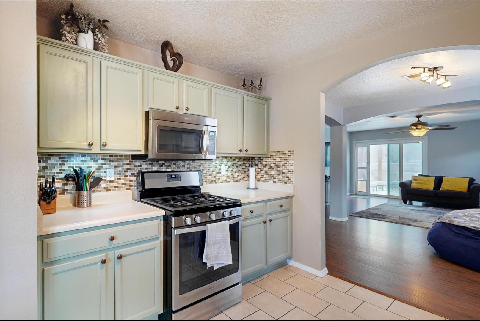 635 Painted Sky Place NW