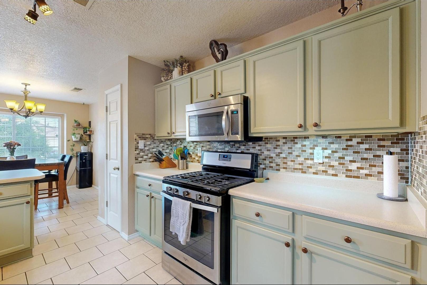 635 Painted Sky Place NW