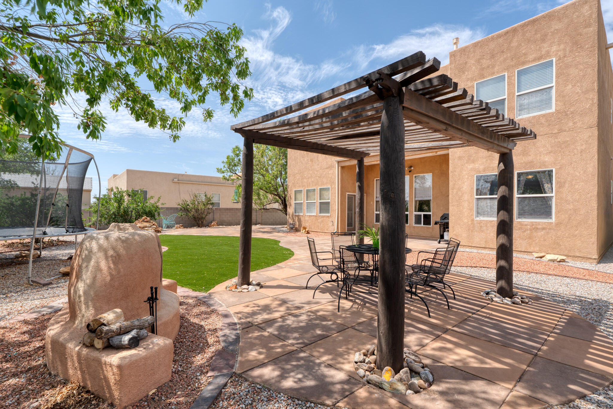 6241 Cielo Grande Drive NE