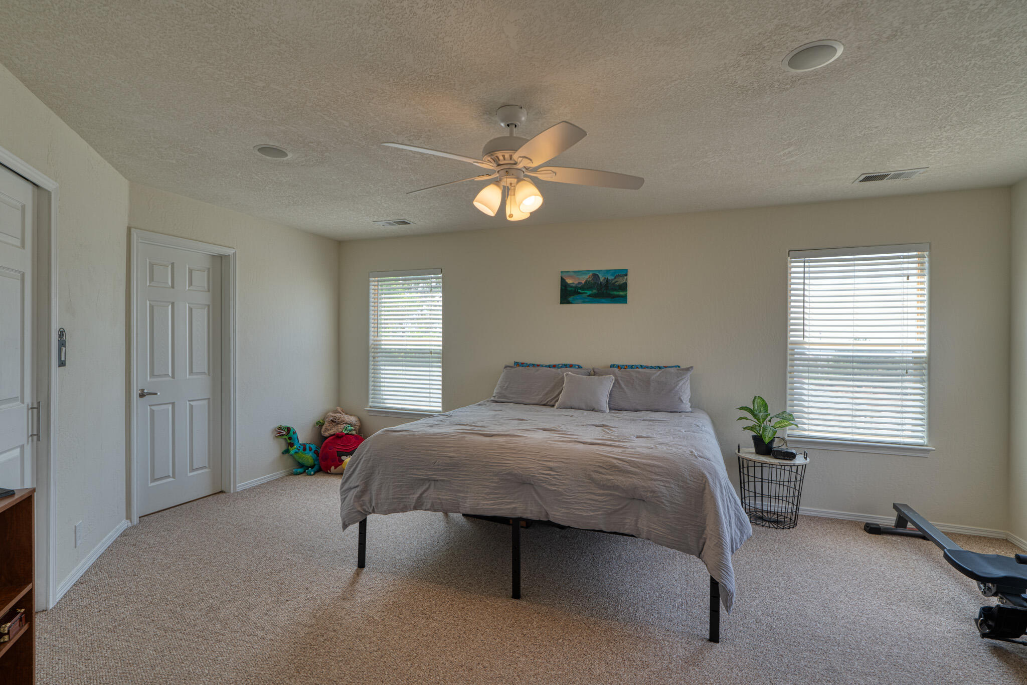 6241 Cielo Grande Drive NE