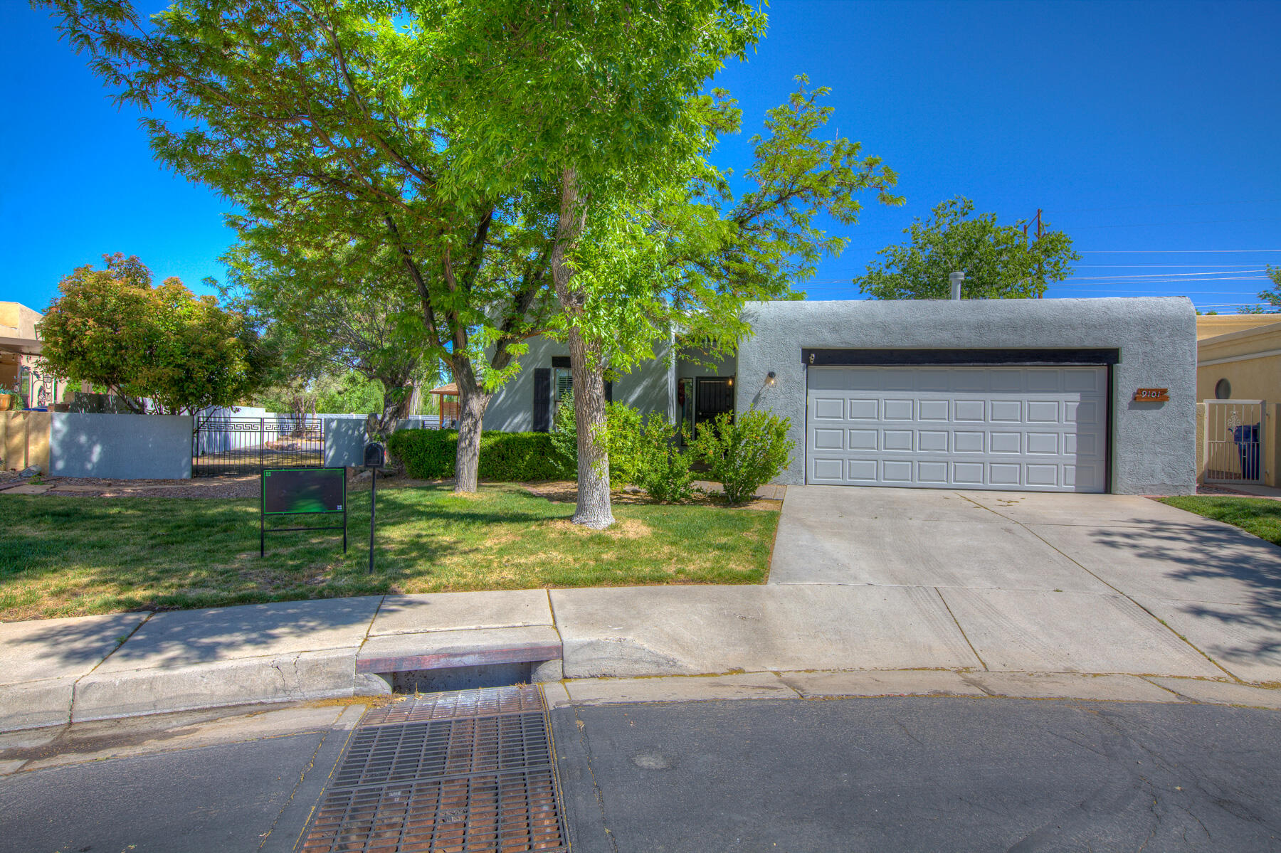 9101 Flushing Meadows Drive NE