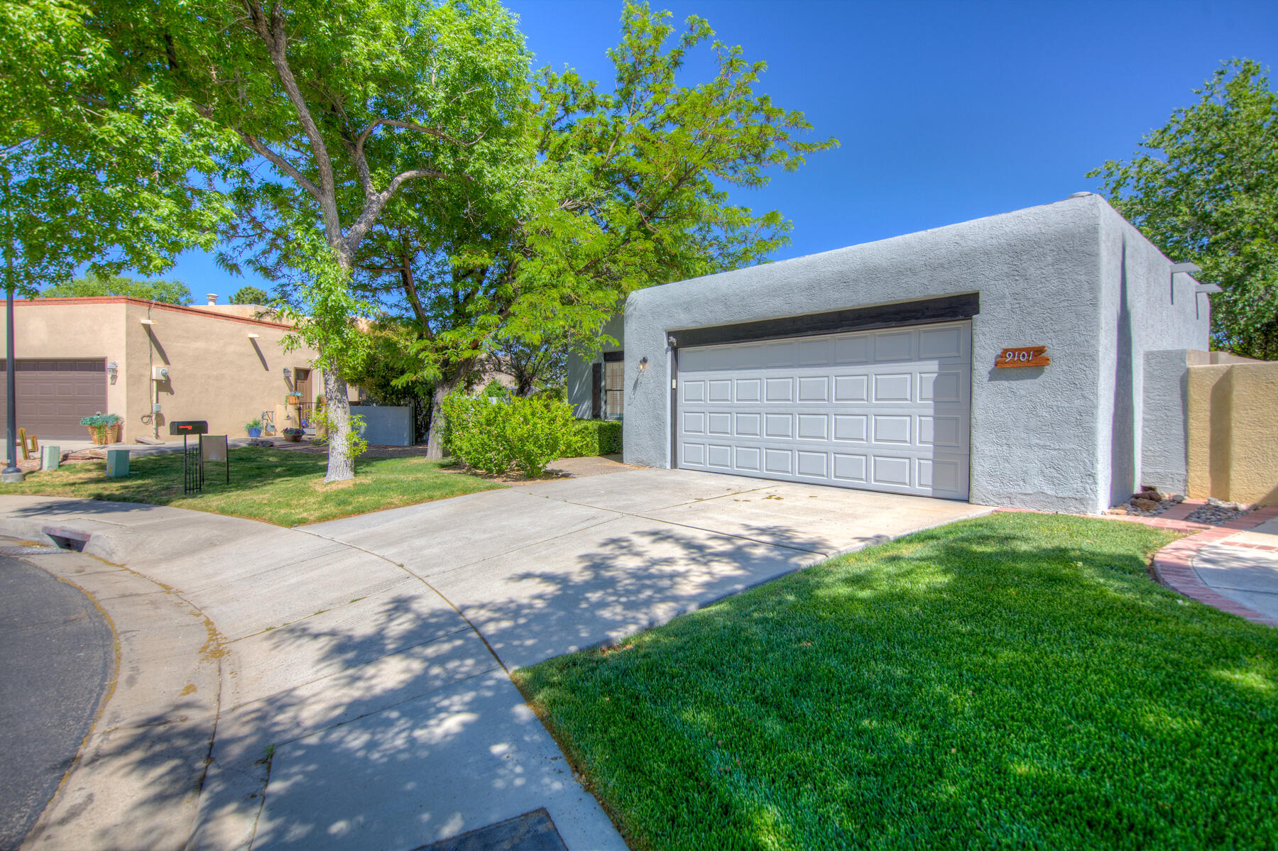 9101 Flushing Meadows Drive NE