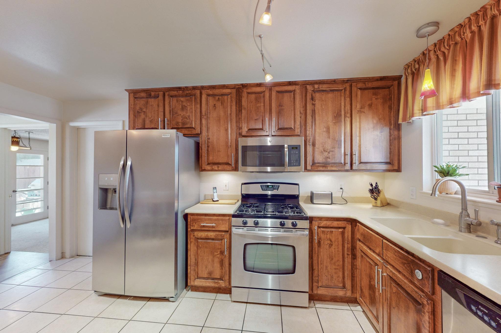 7709 Palo Duro Avenue NE