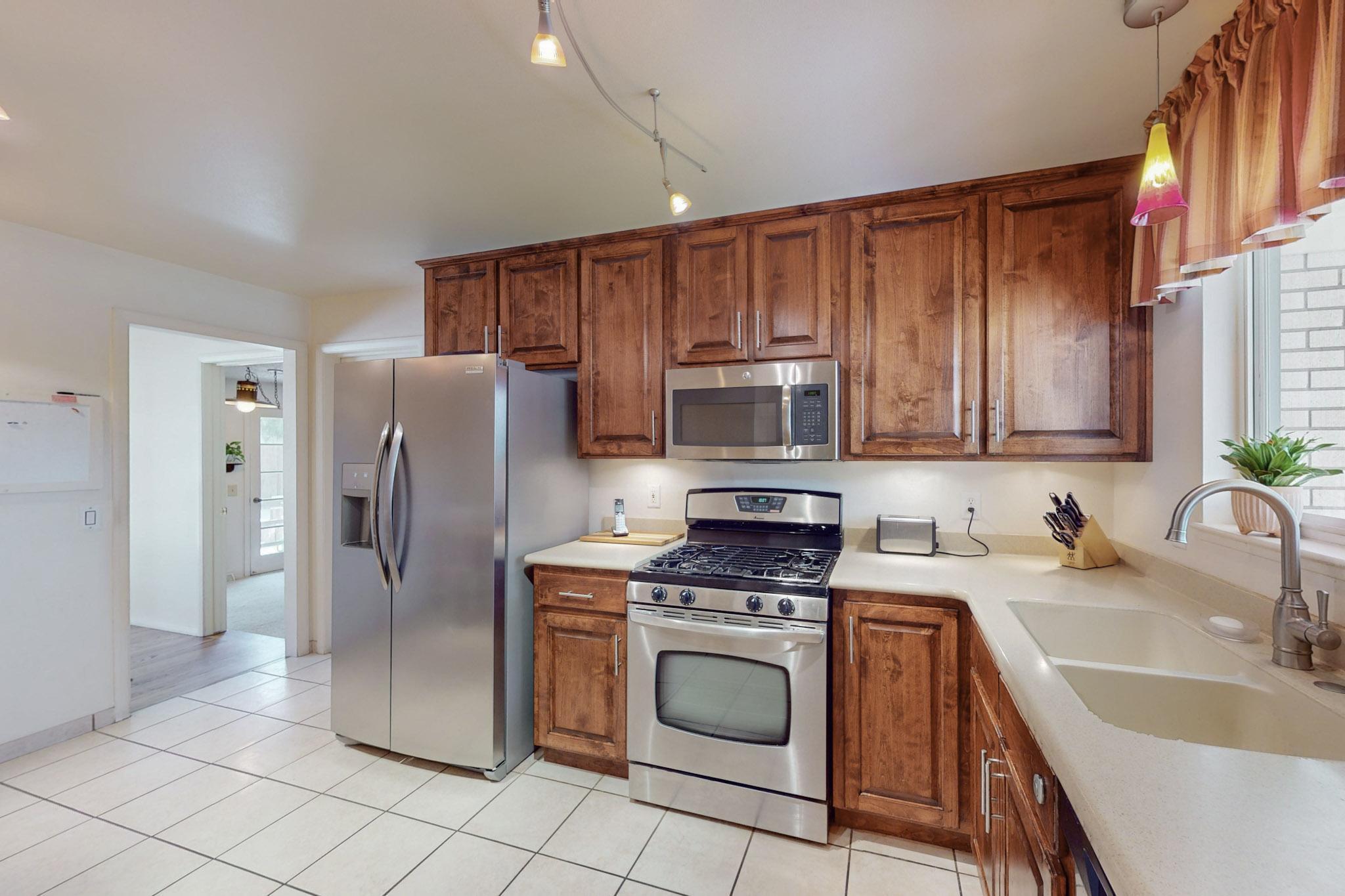 7709 Palo Duro Avenue NE