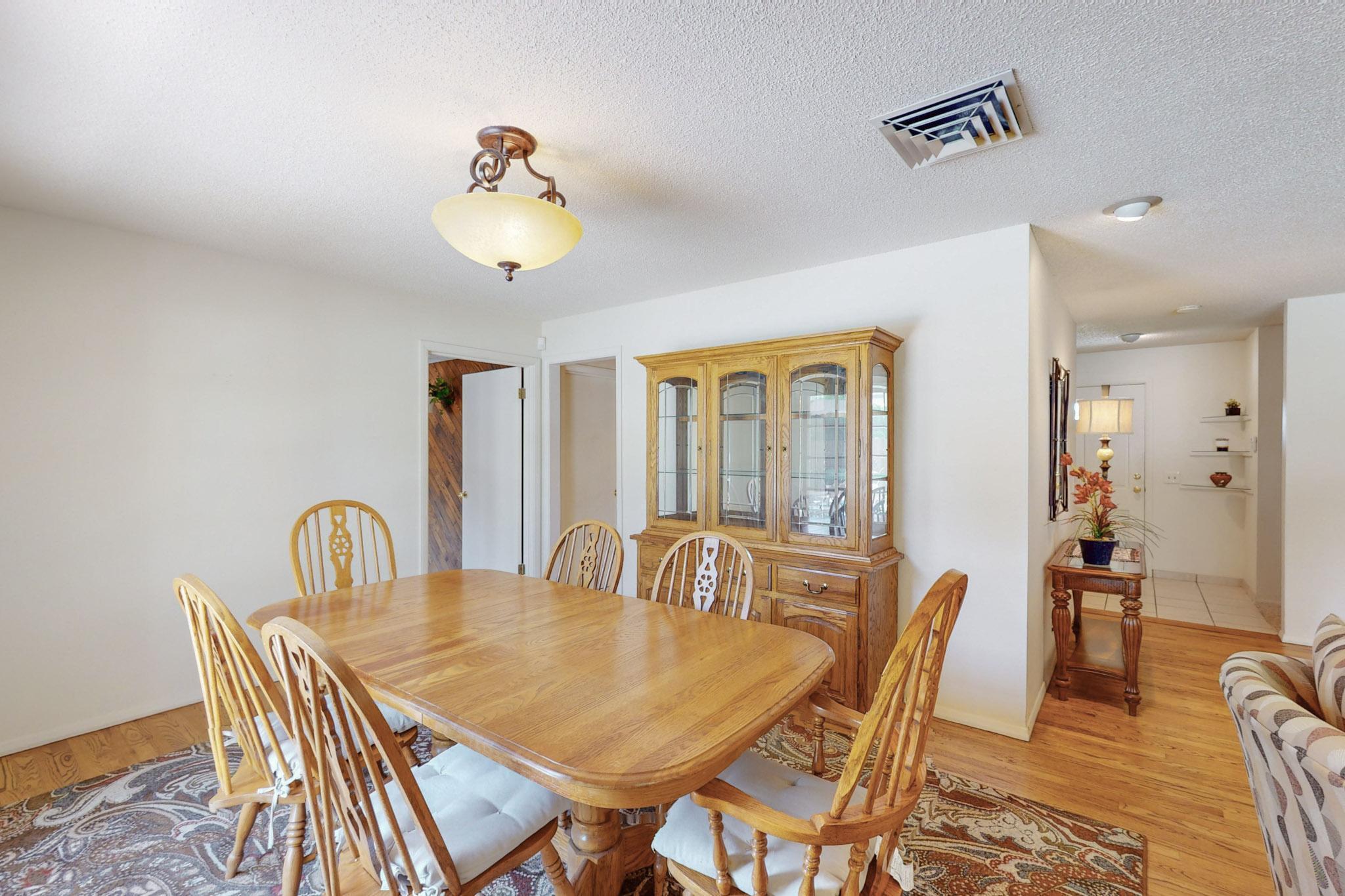 7709 Palo Duro Avenue NE