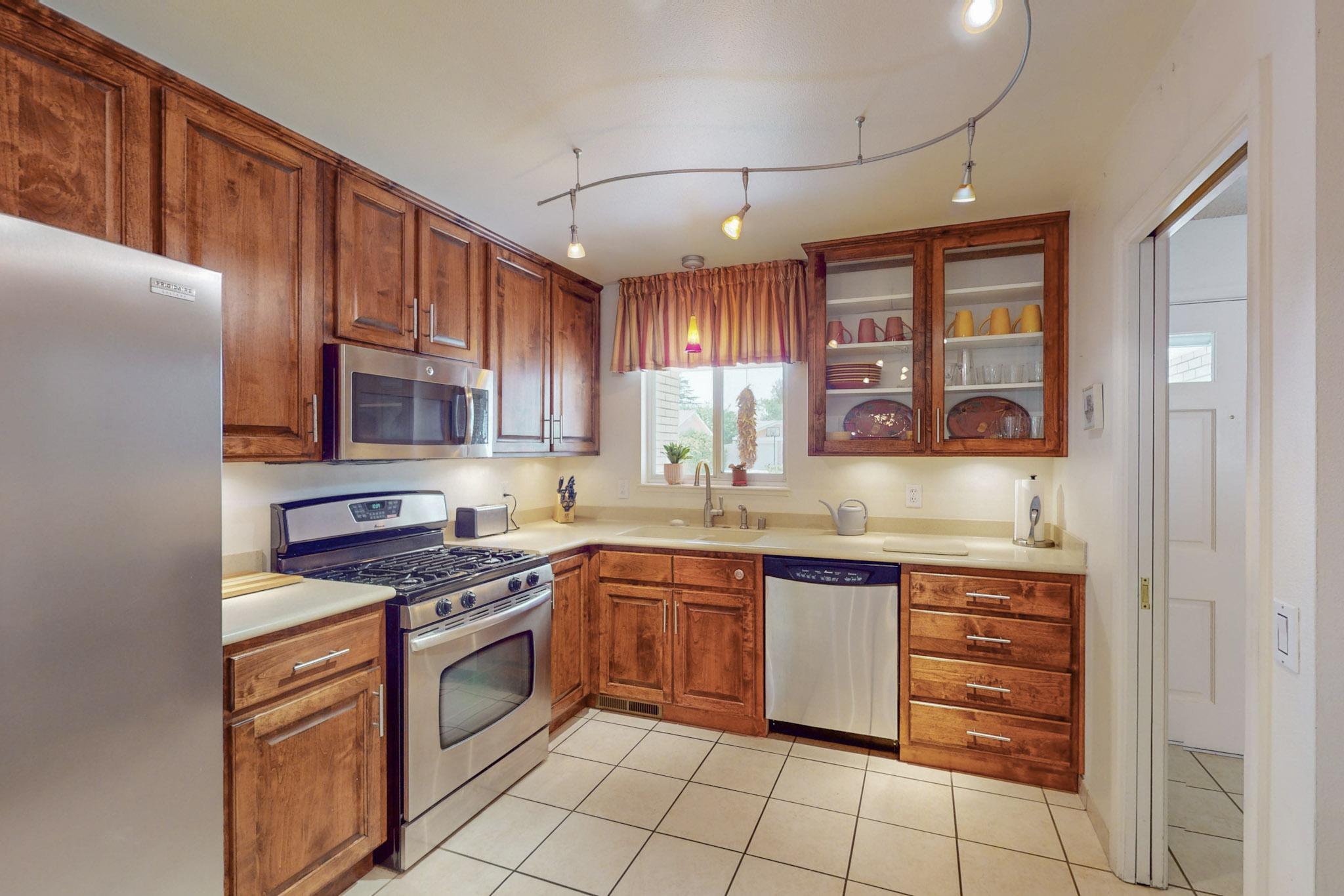 7709 Palo Duro Avenue NE