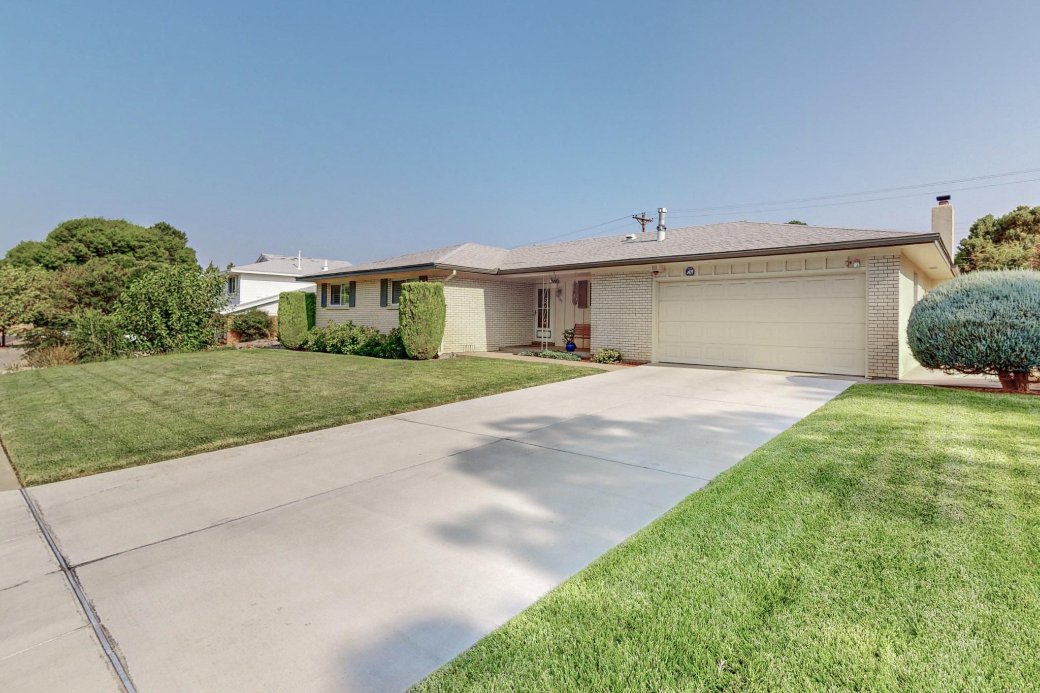 7709 Palo Duro Avenue NE
