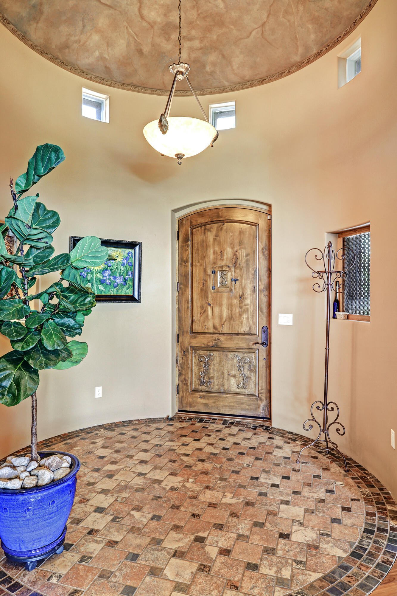 1113 La Luz Trail NE