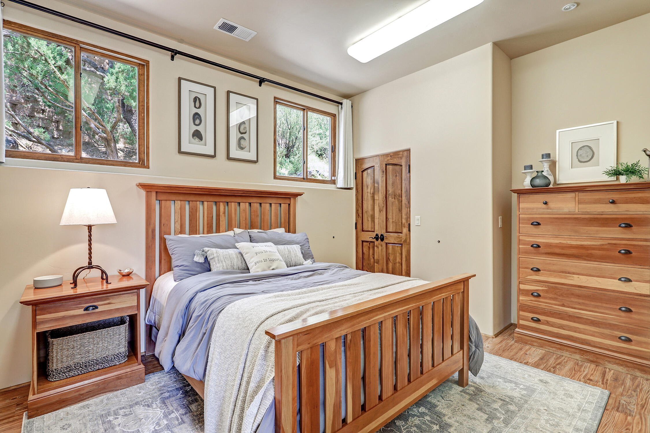 1113 La Luz Trail NE