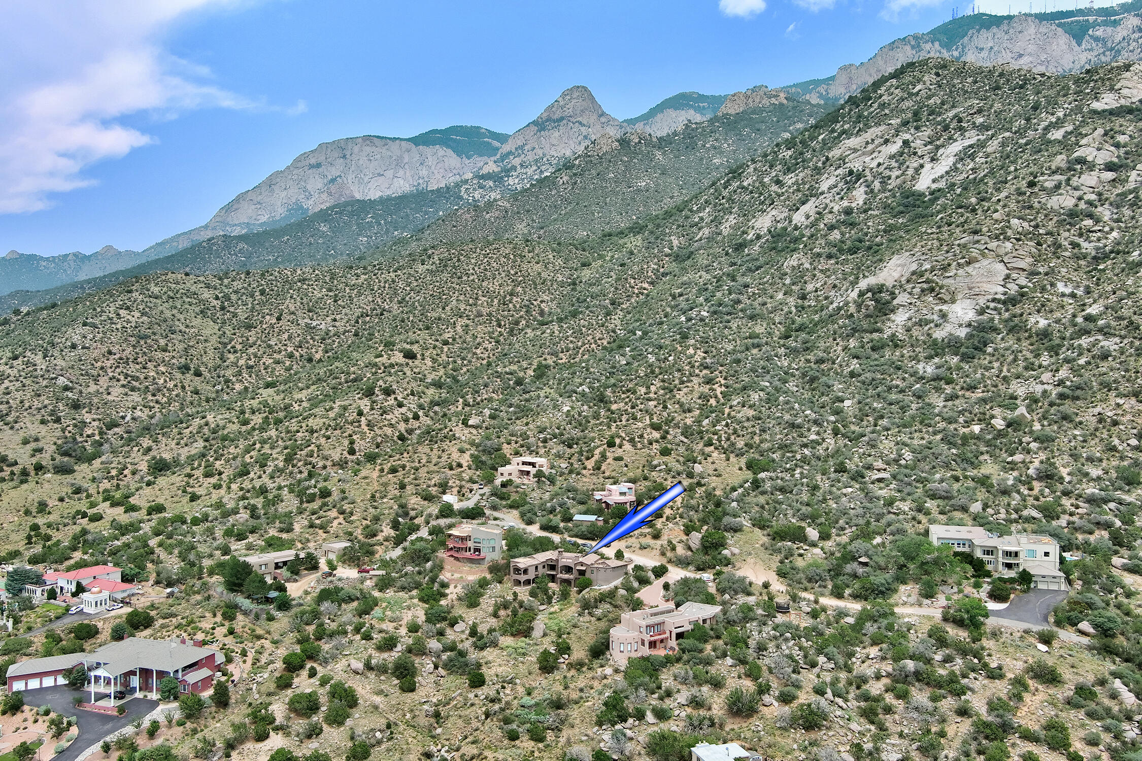 1113 La Luz Trail NE