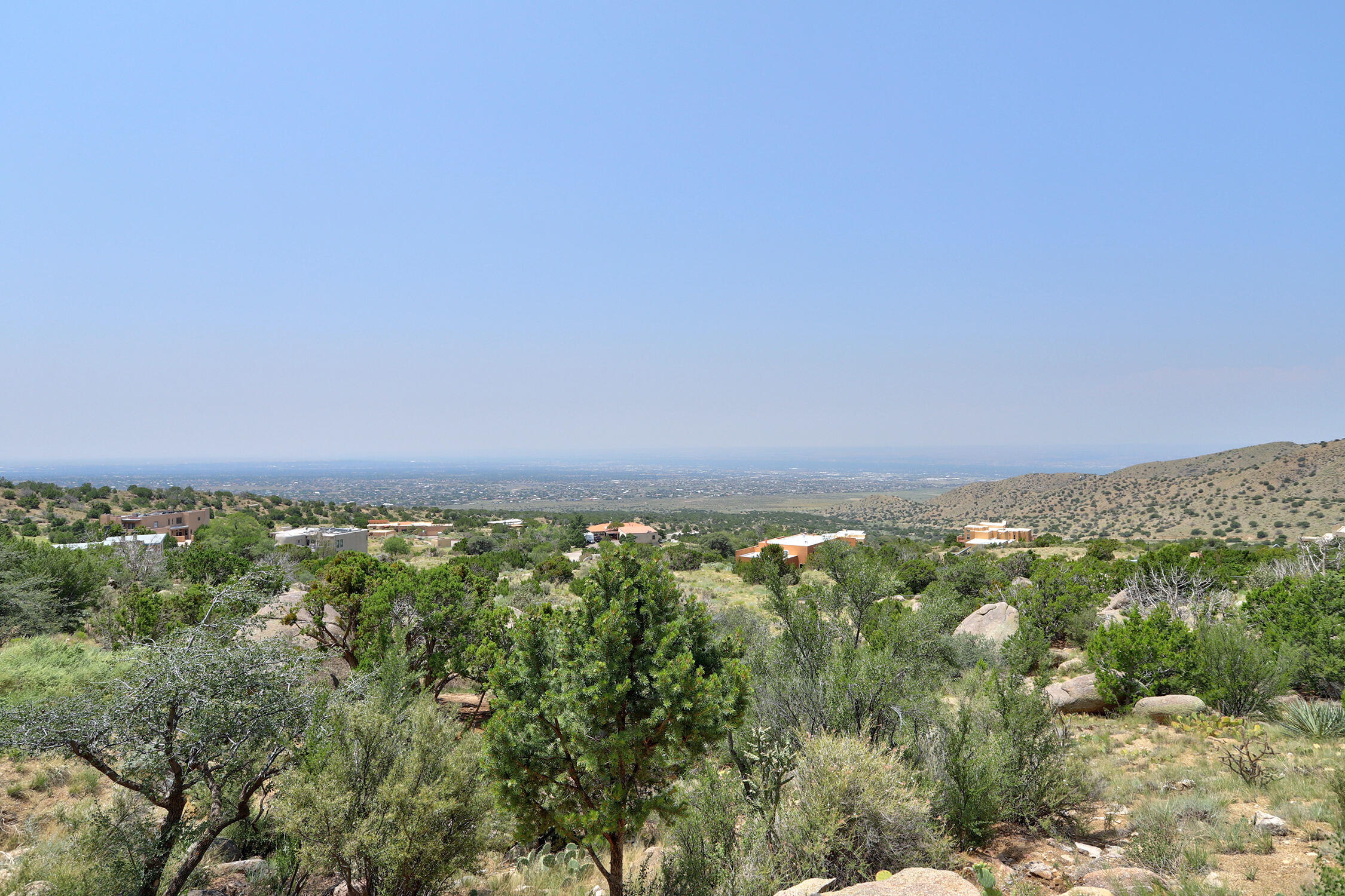 1113 La Luz Trail NE