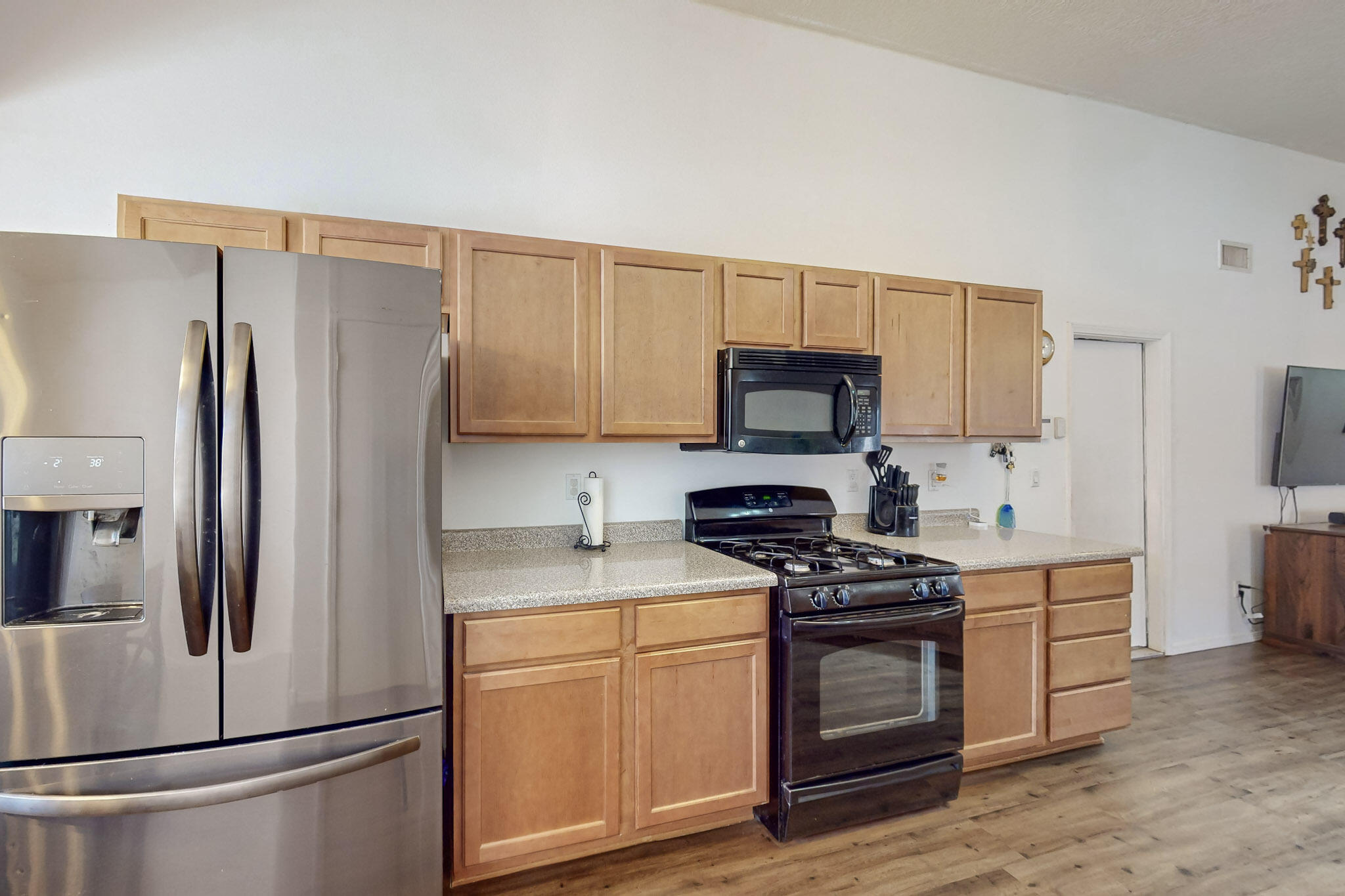 1227 Telstar Loop NW
