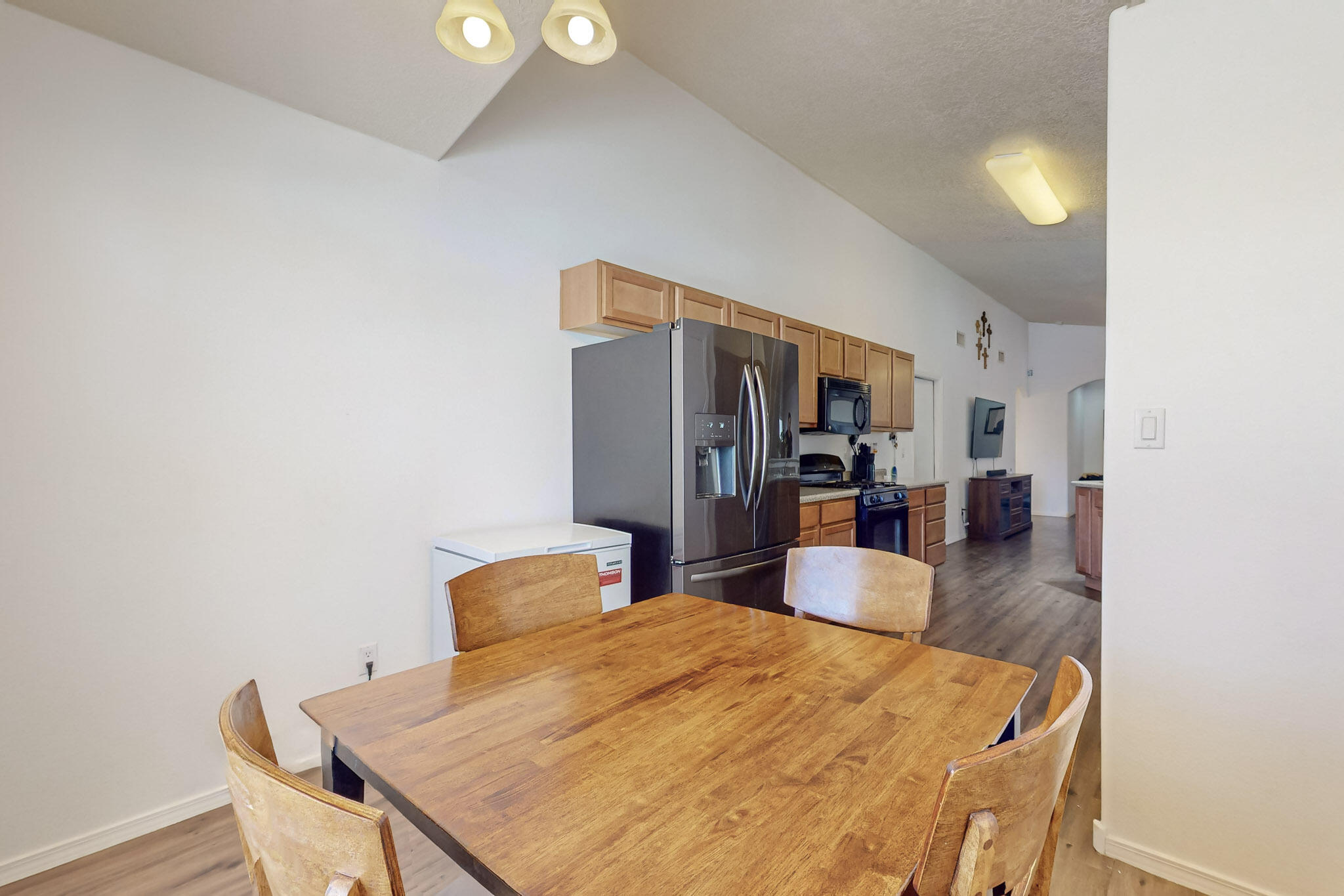 1227 Telstar Loop NW