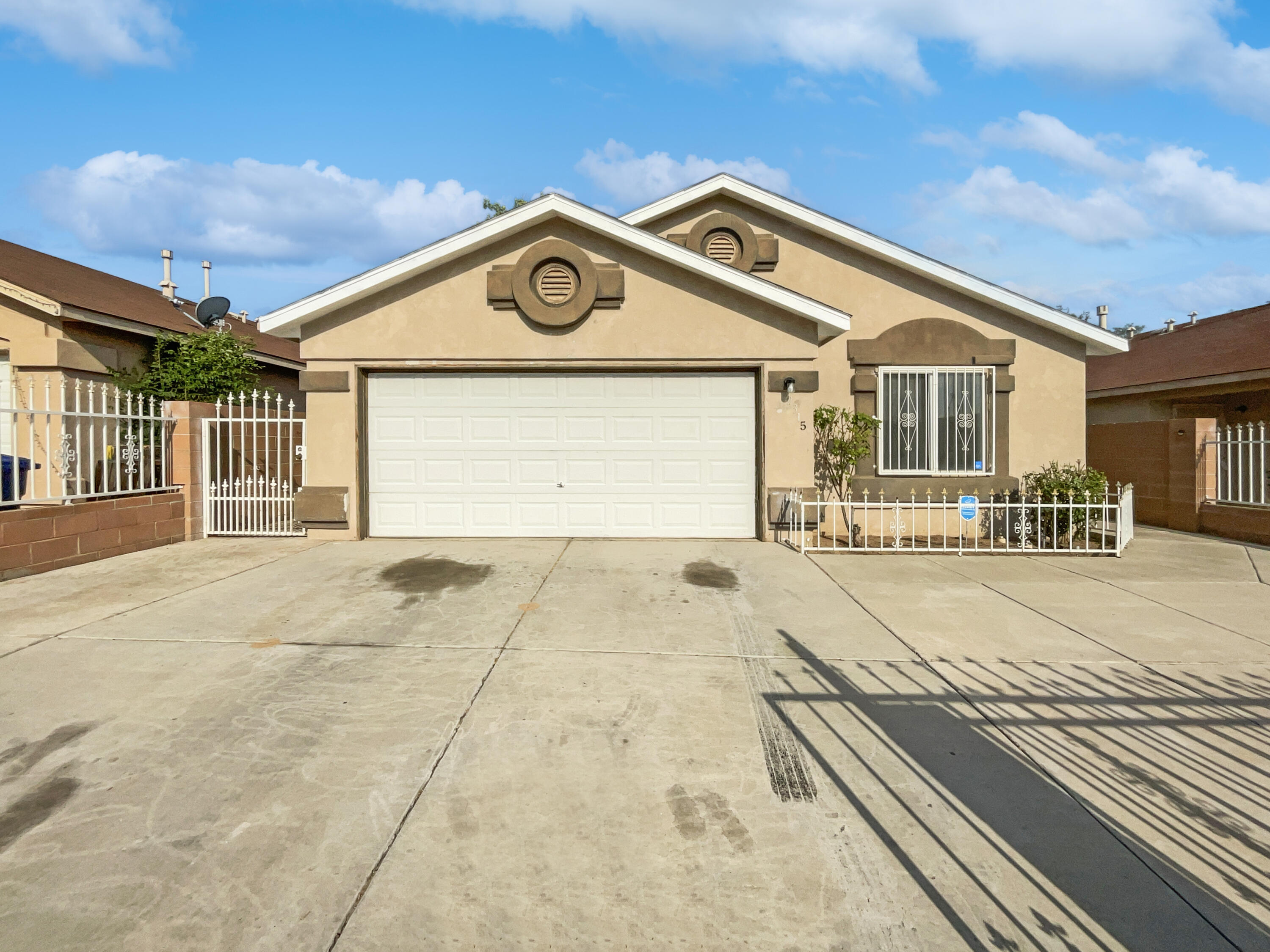 2315 DESERT SPRINGS Drive SW