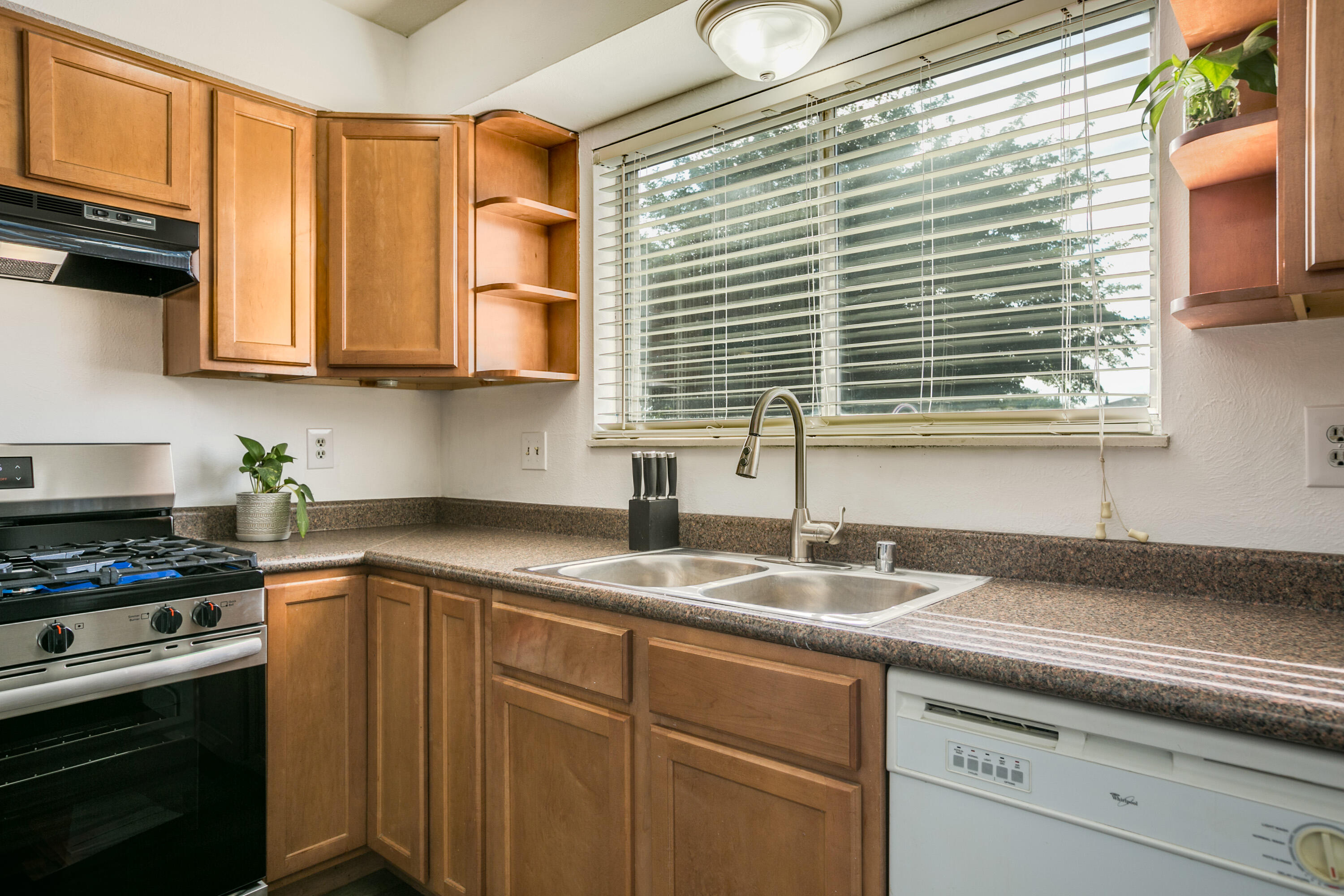 3600 Eubank Boulevard Boulevard NE 5a