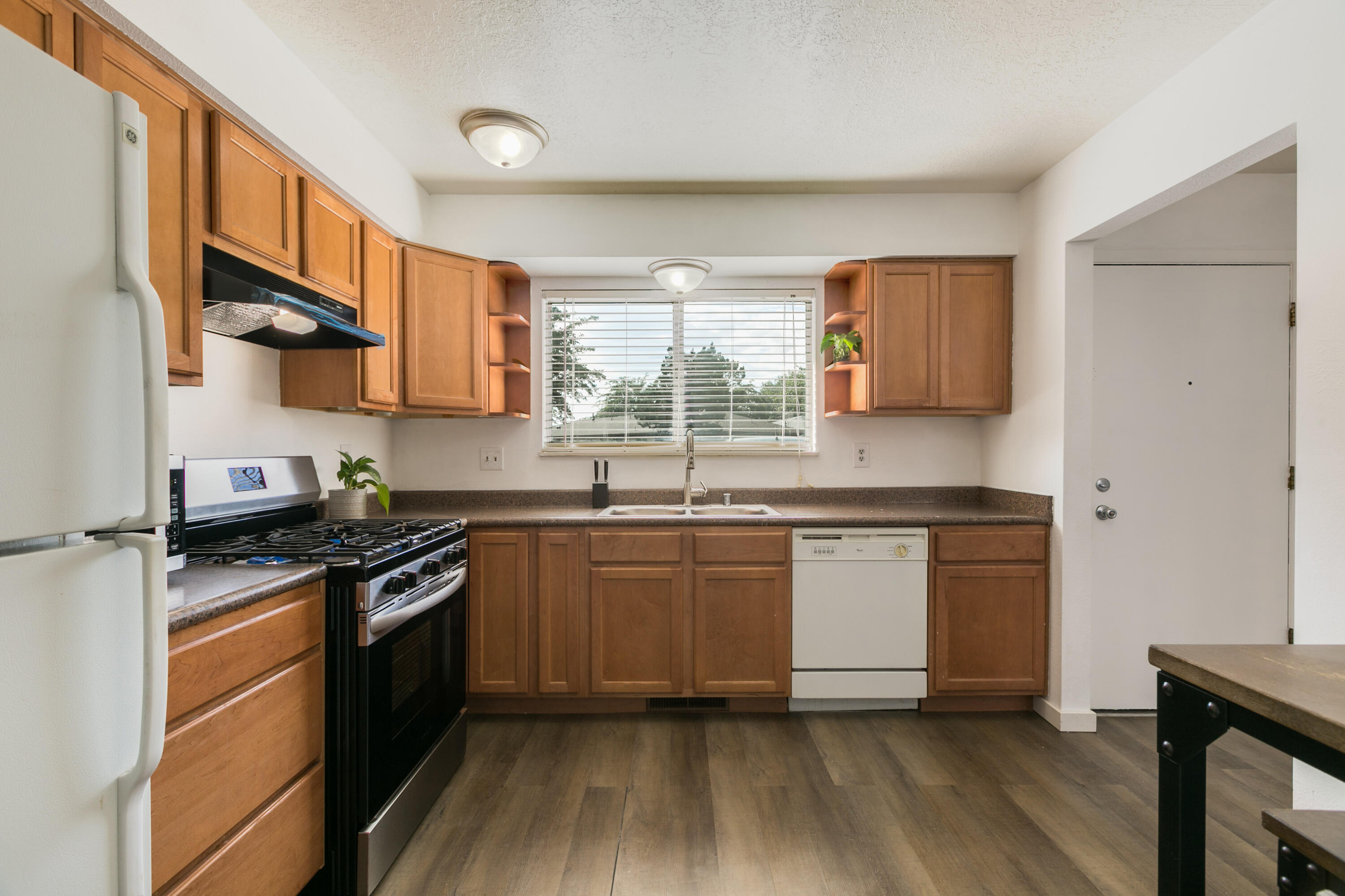 3600 Eubank Boulevard Boulevard NE 5a