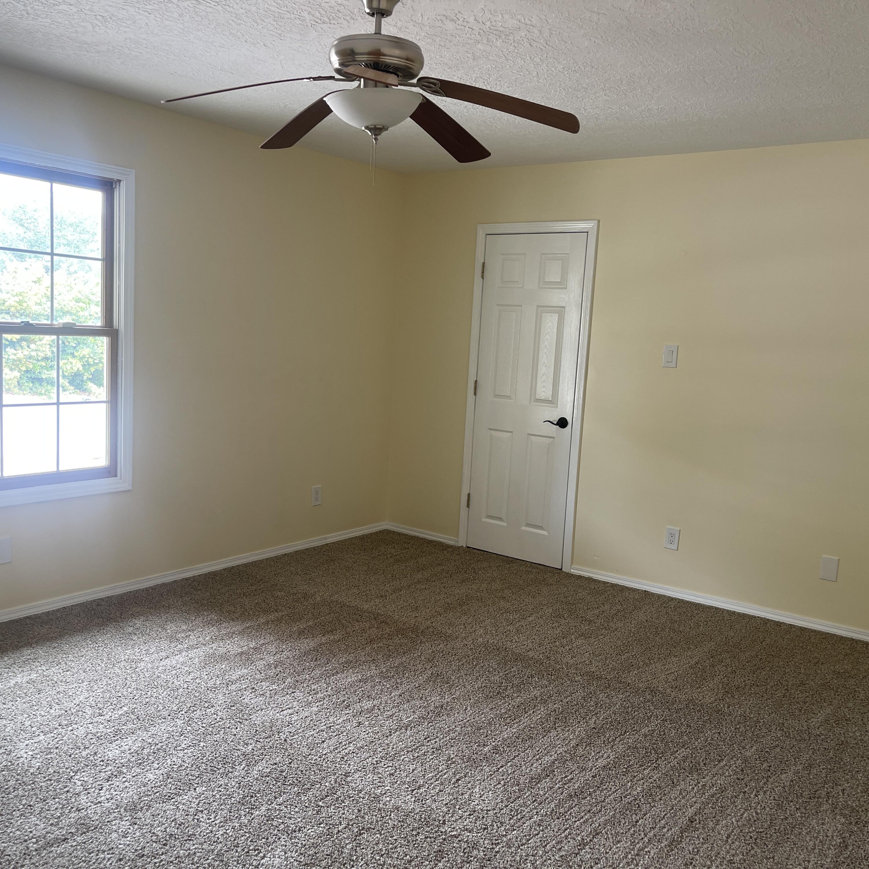 1212 Calle De Lago