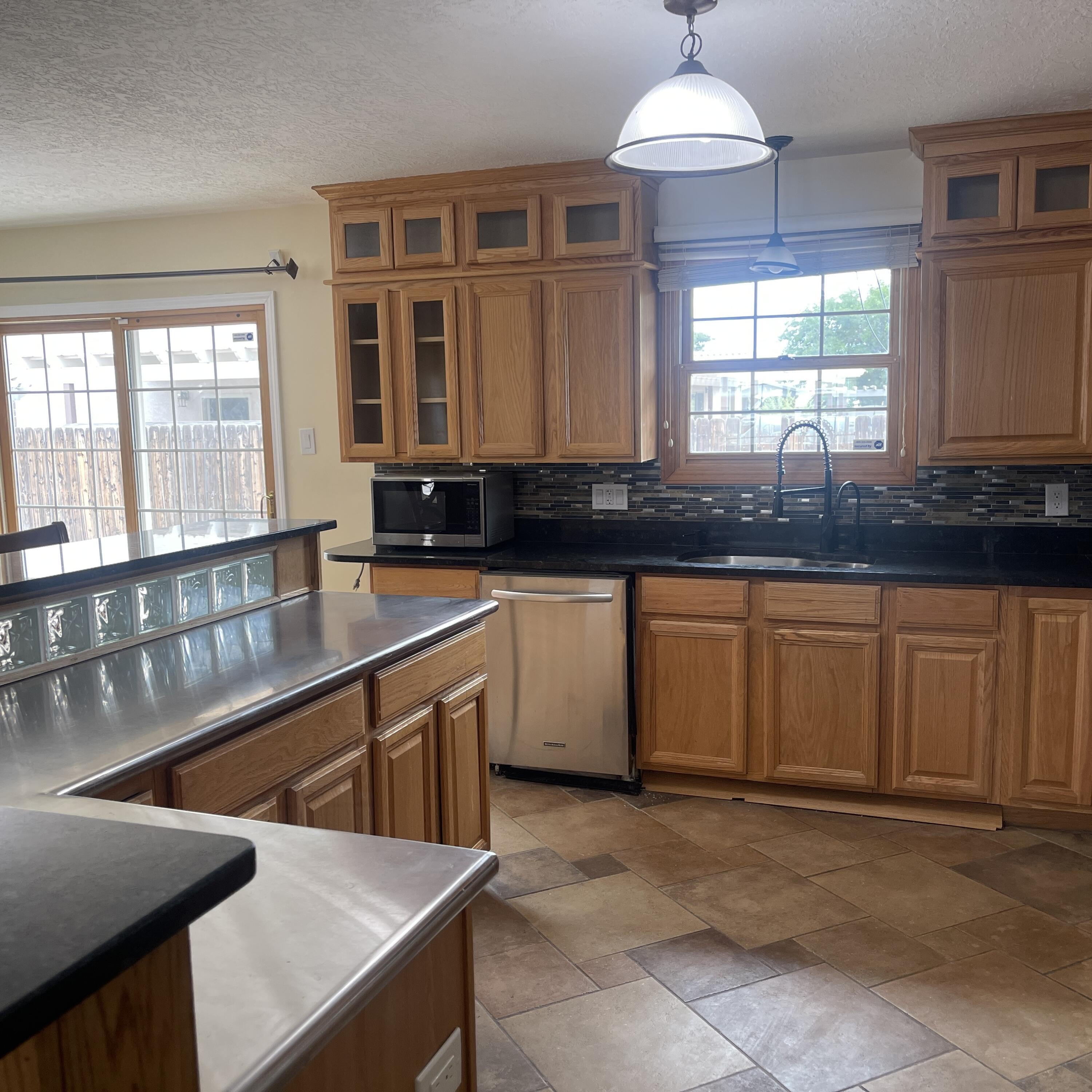 1212 Calle De Lago