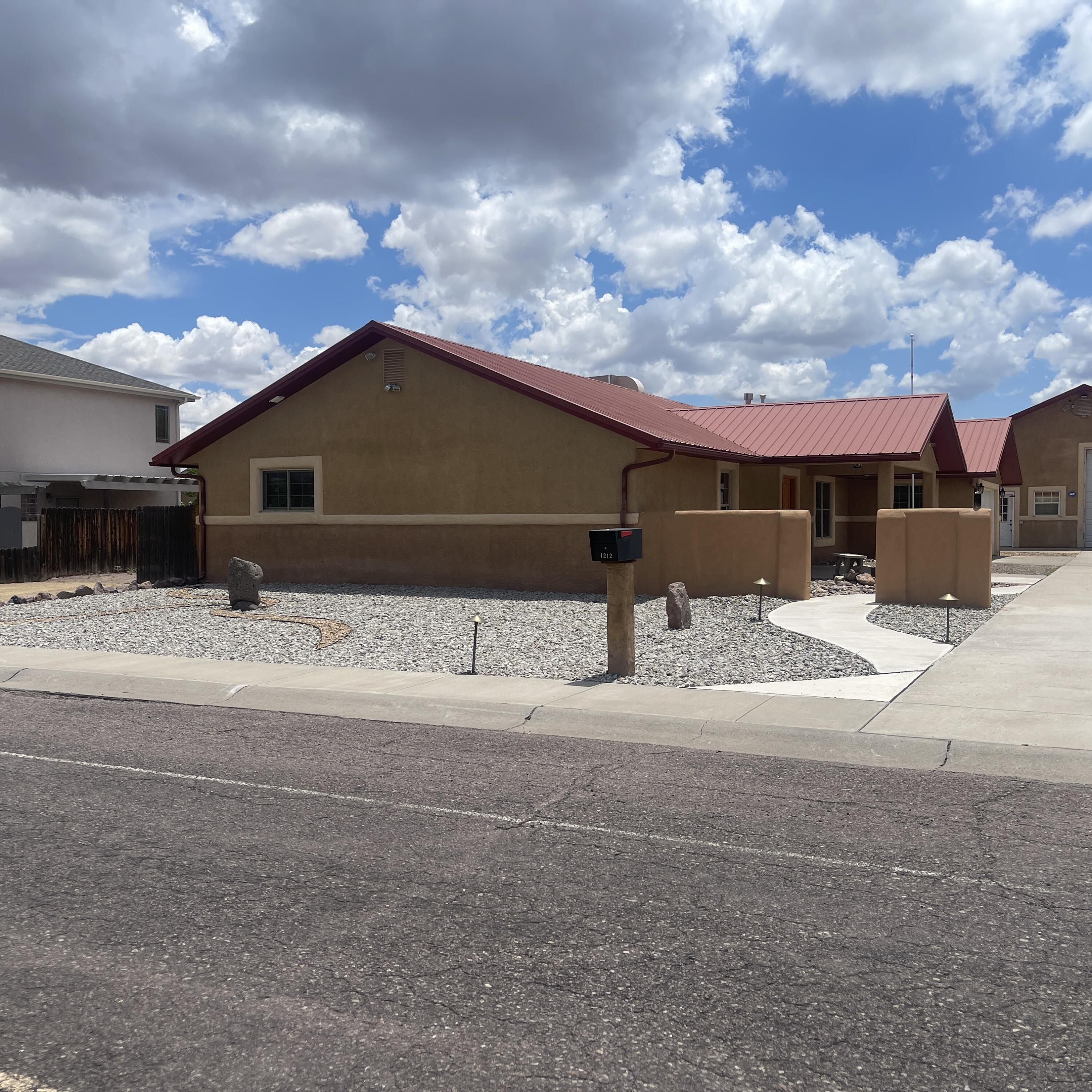 1212 Calle De Lago
