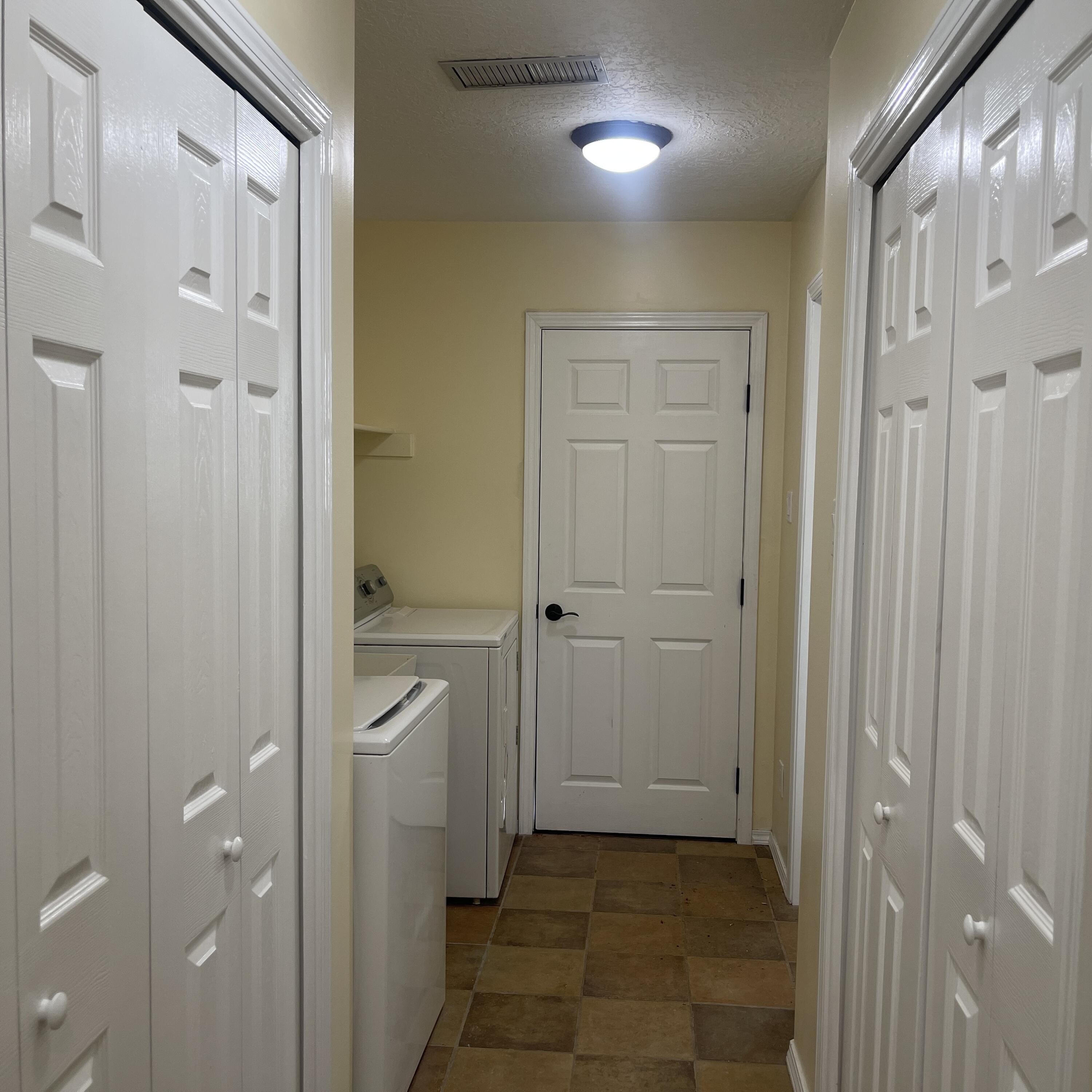 1212 Calle De Lago