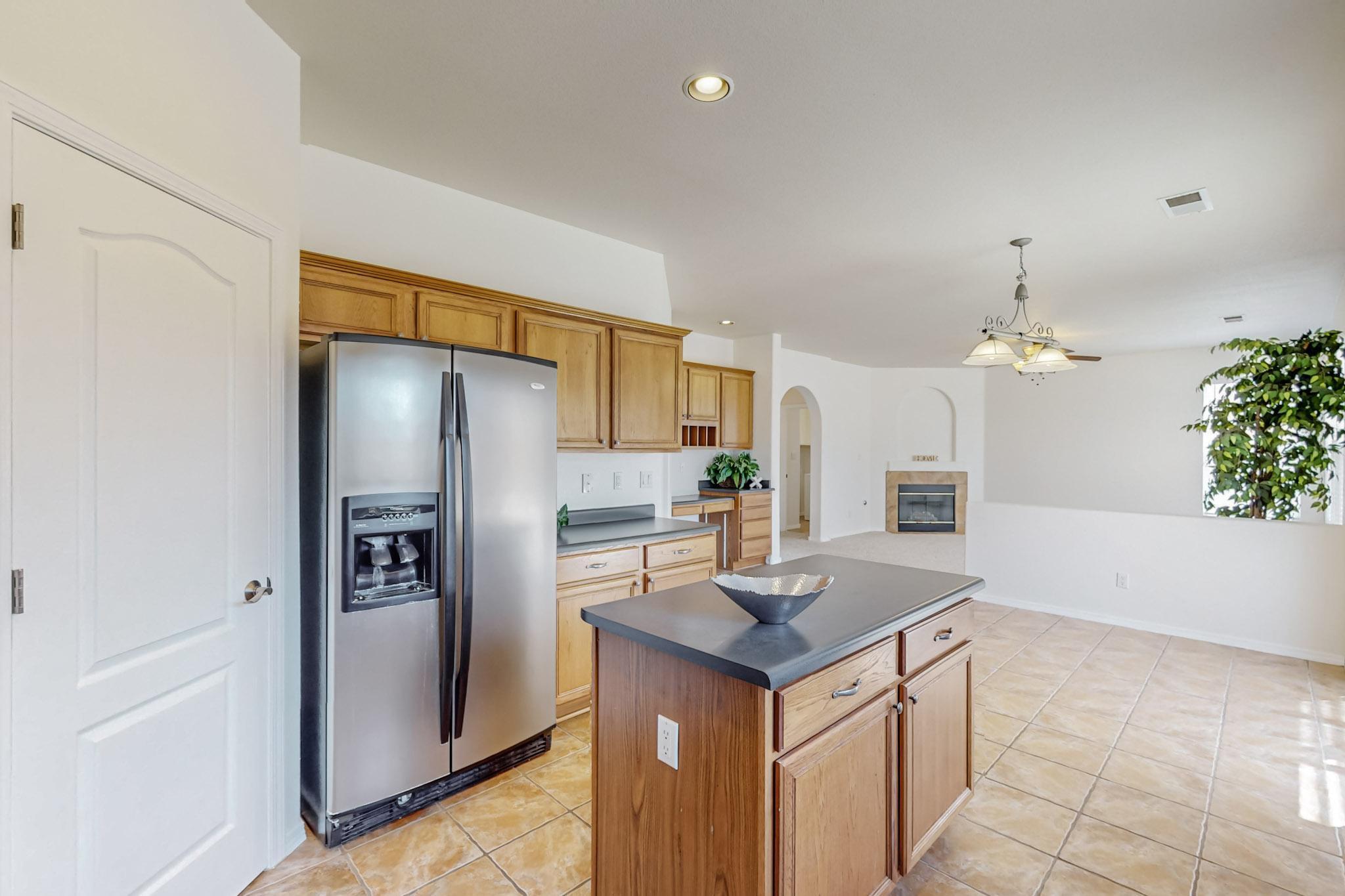 10301 Calle Dichoso Court NW
