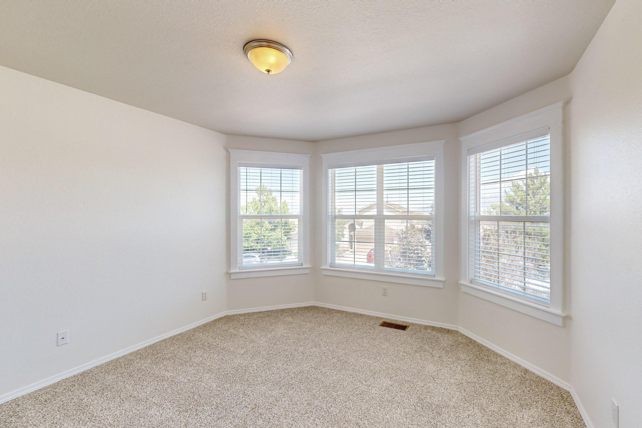 10301 Calle Dichoso Court NW