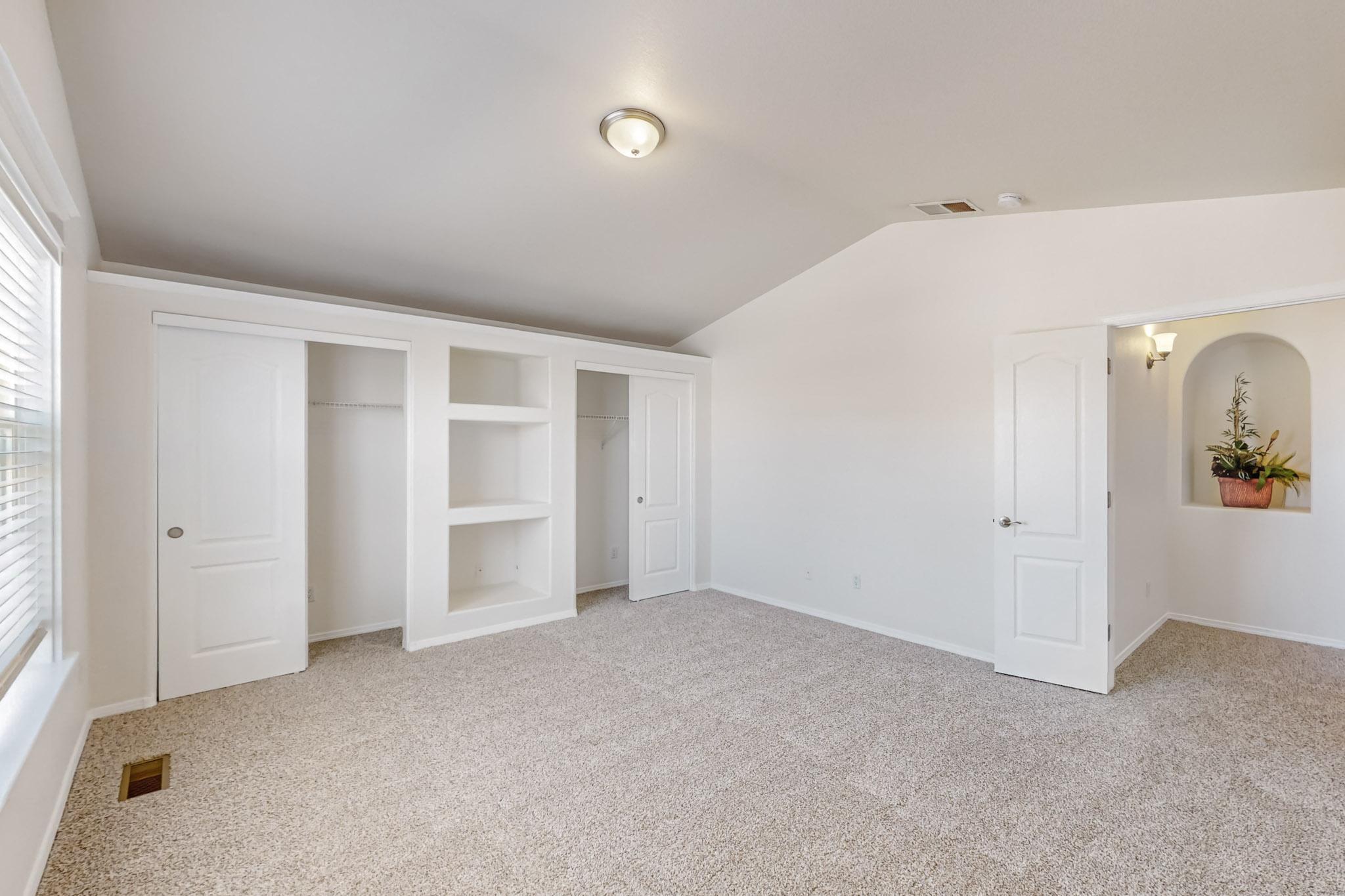 10301 Calle Dichoso Court NW
