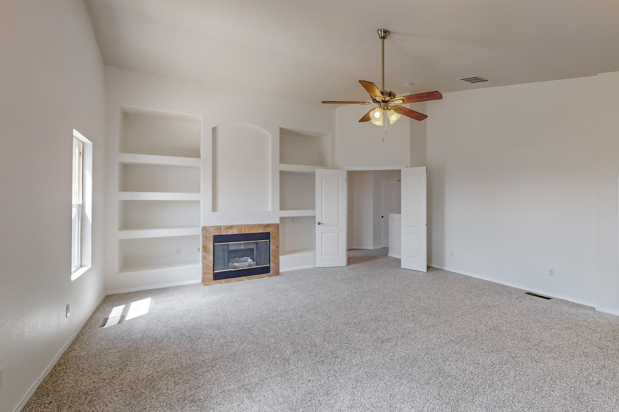 10301 Calle Dichoso Court NW