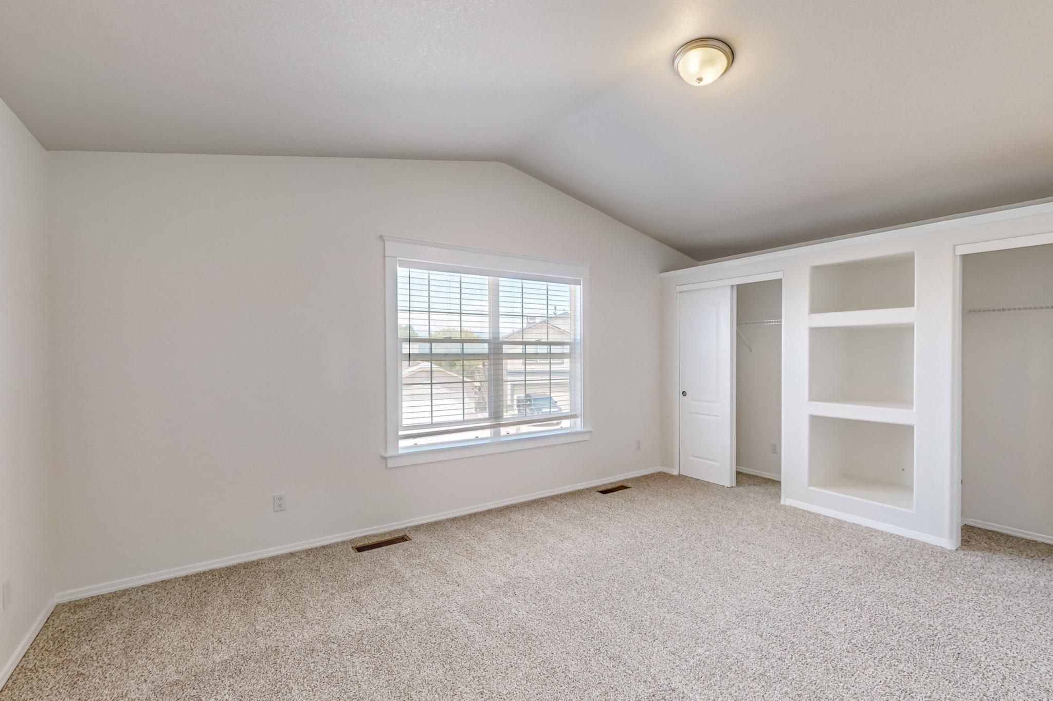10301 Calle Dichoso Court NW