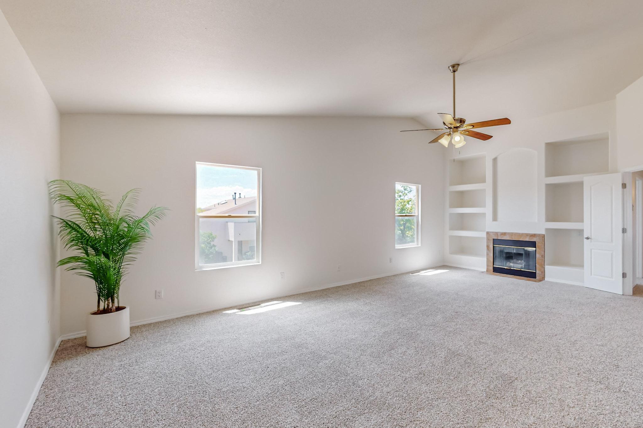 10301 Calle Dichoso Court NW