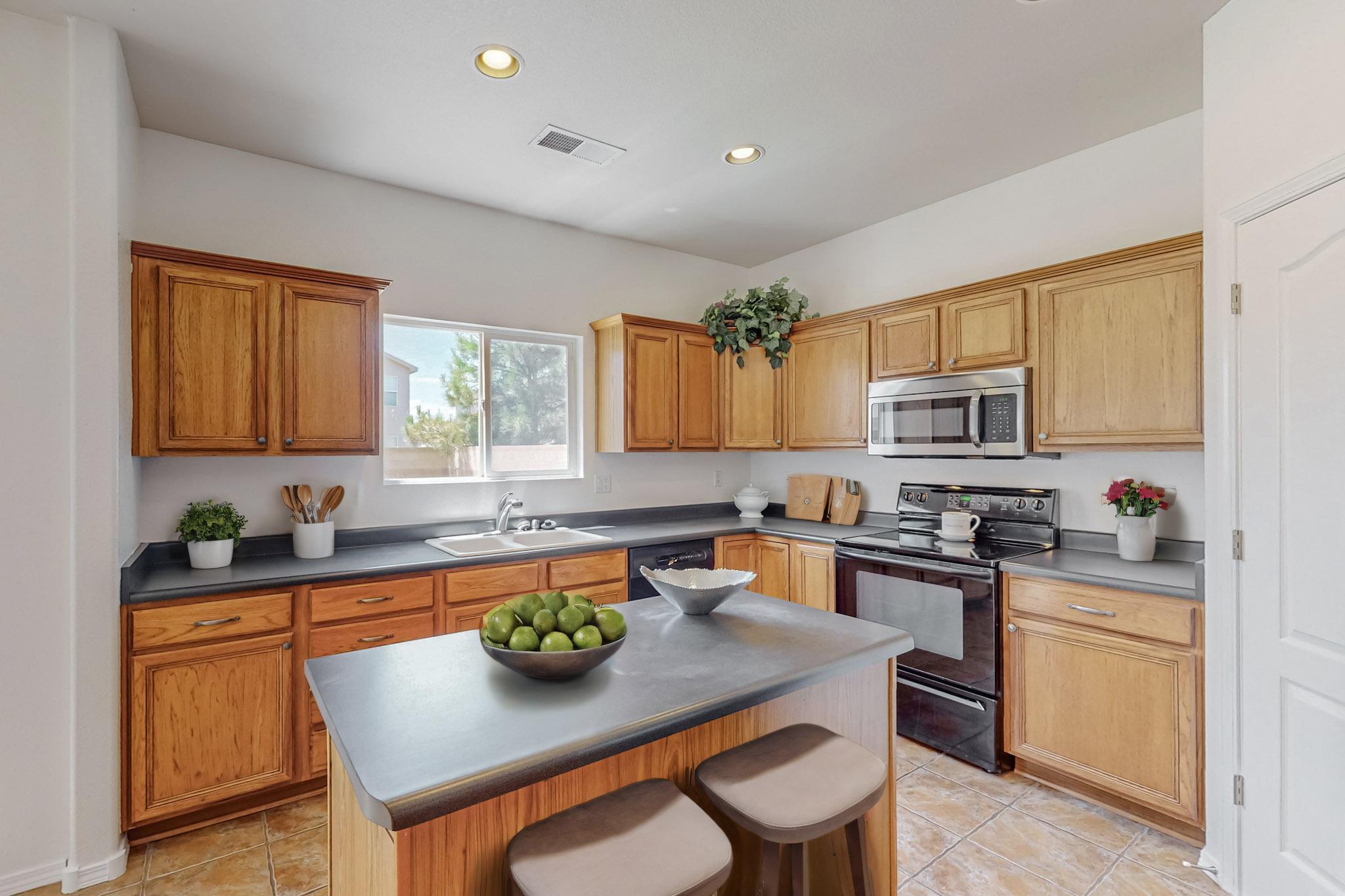 10301 Calle Dichoso Court NW